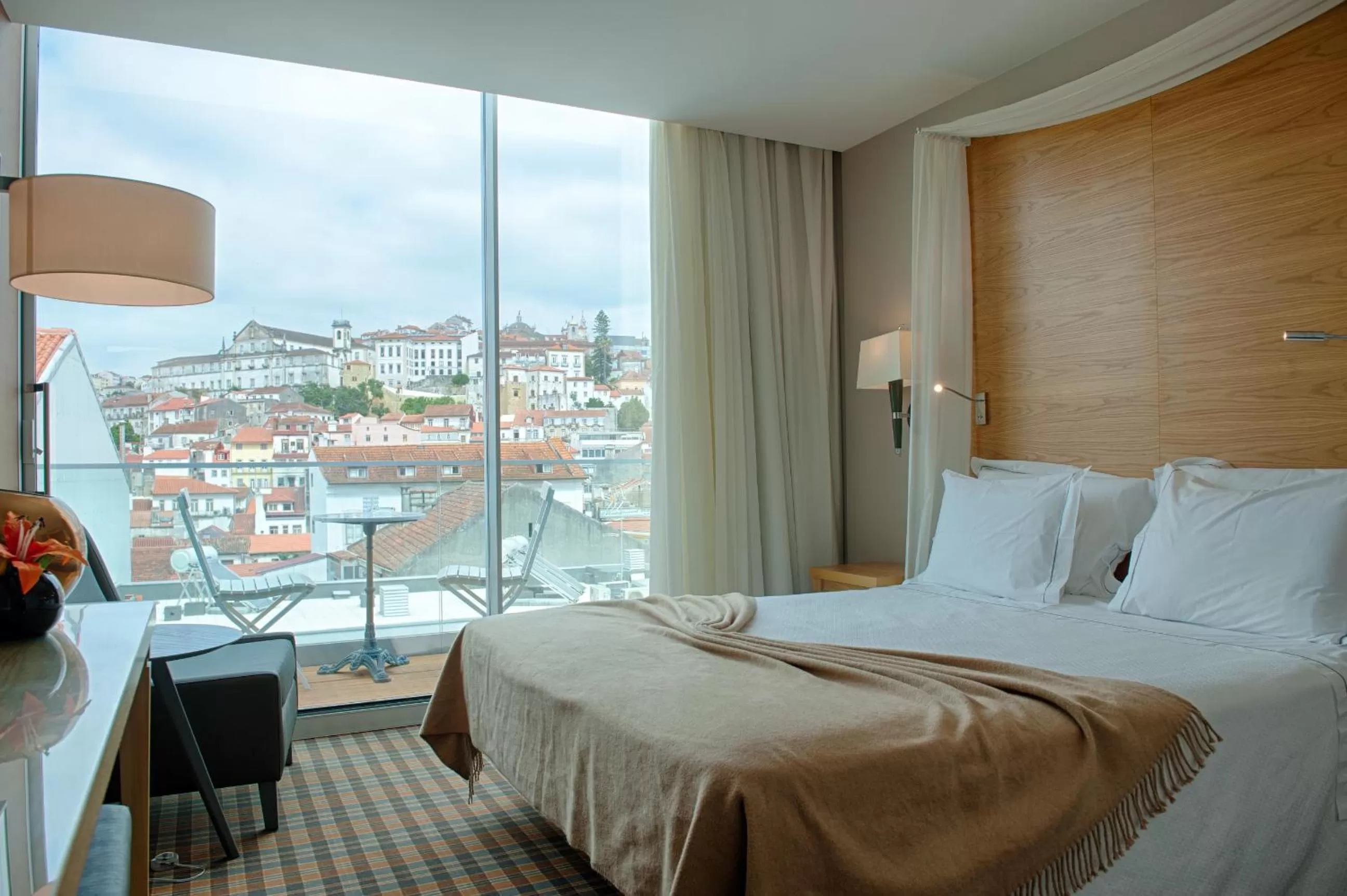 Superior Double Room with Balcony in Hotel Oslo