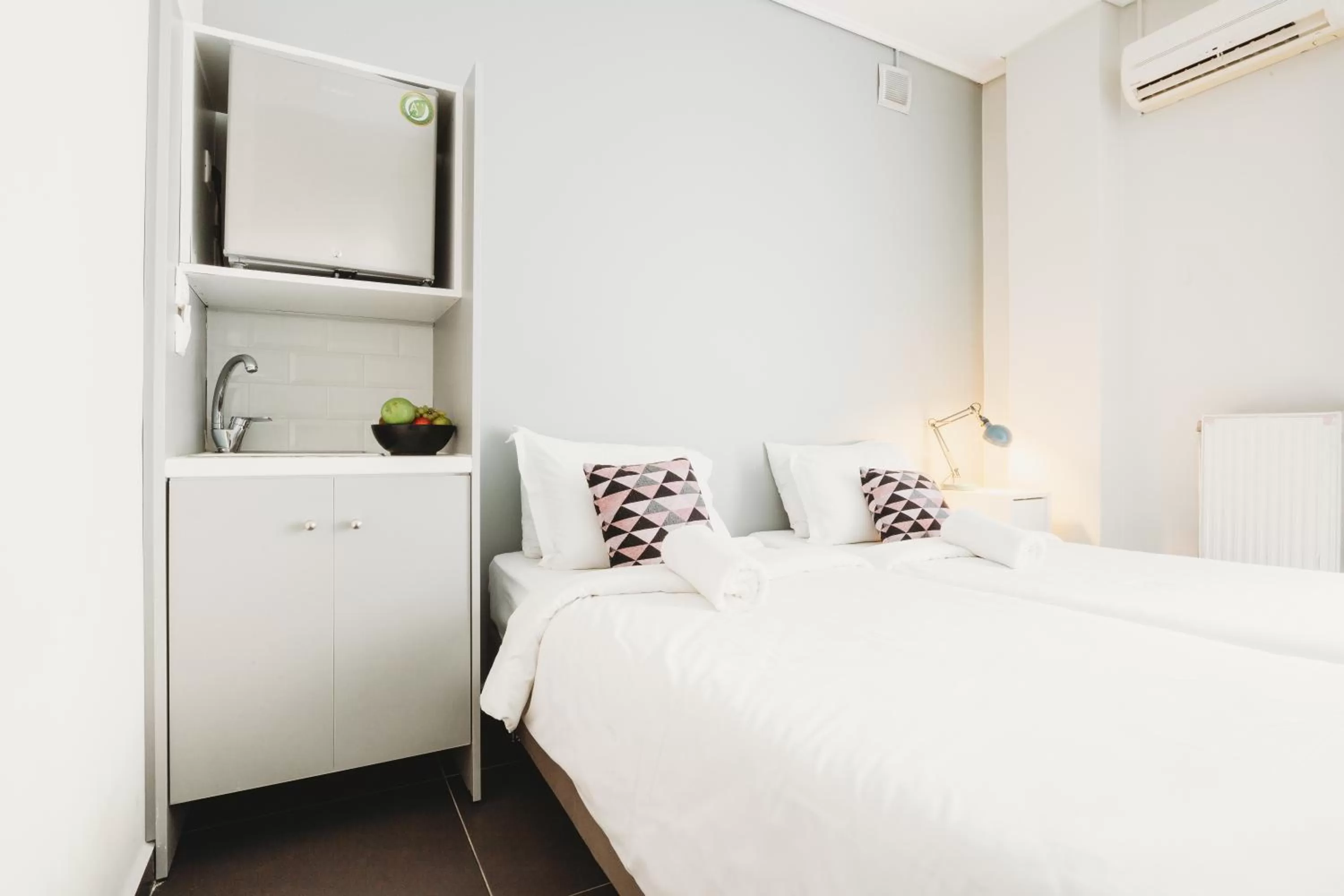 Urban Studio with Balcony and Street View in Athens Studios