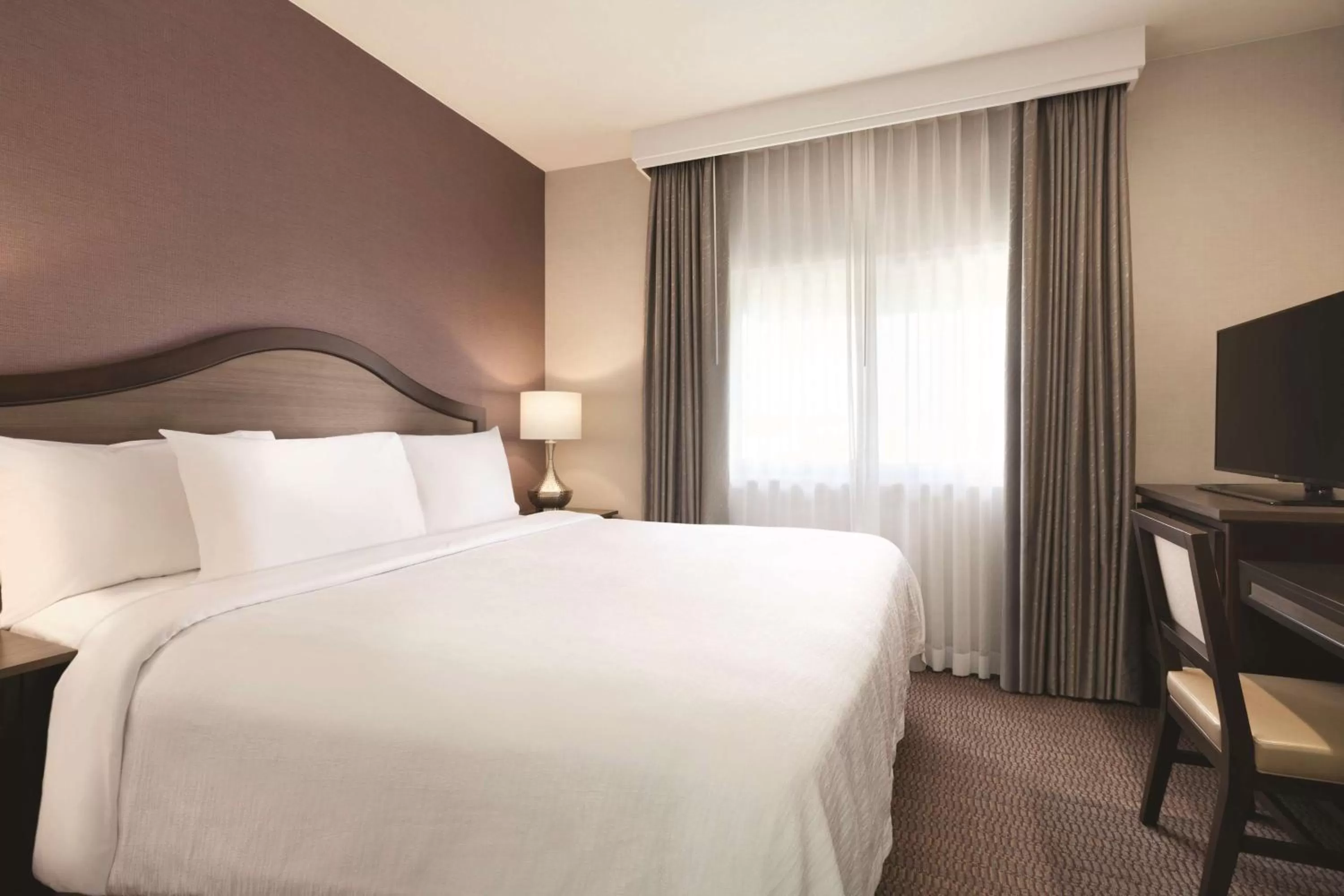 Executive Corner King Suite - Non-Smoking in Embassy Suites by Hilton Temecula Valley Wine Country