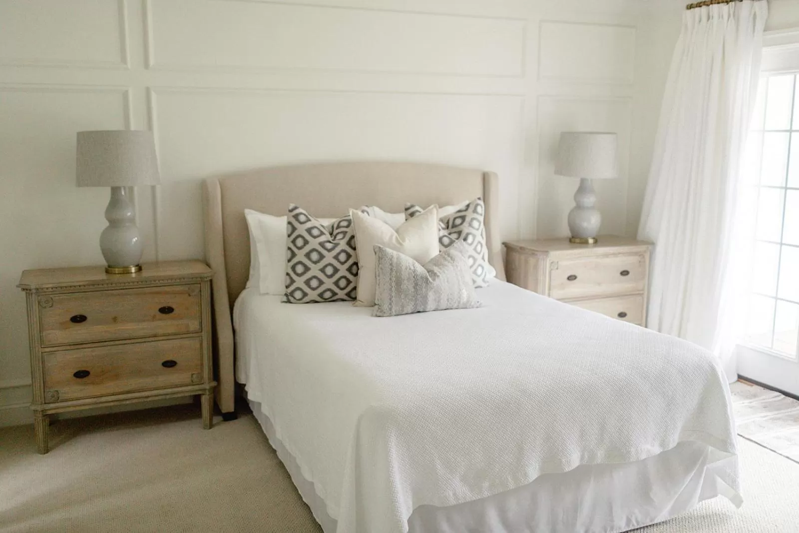 King Room with Balcony in Fairville Inn