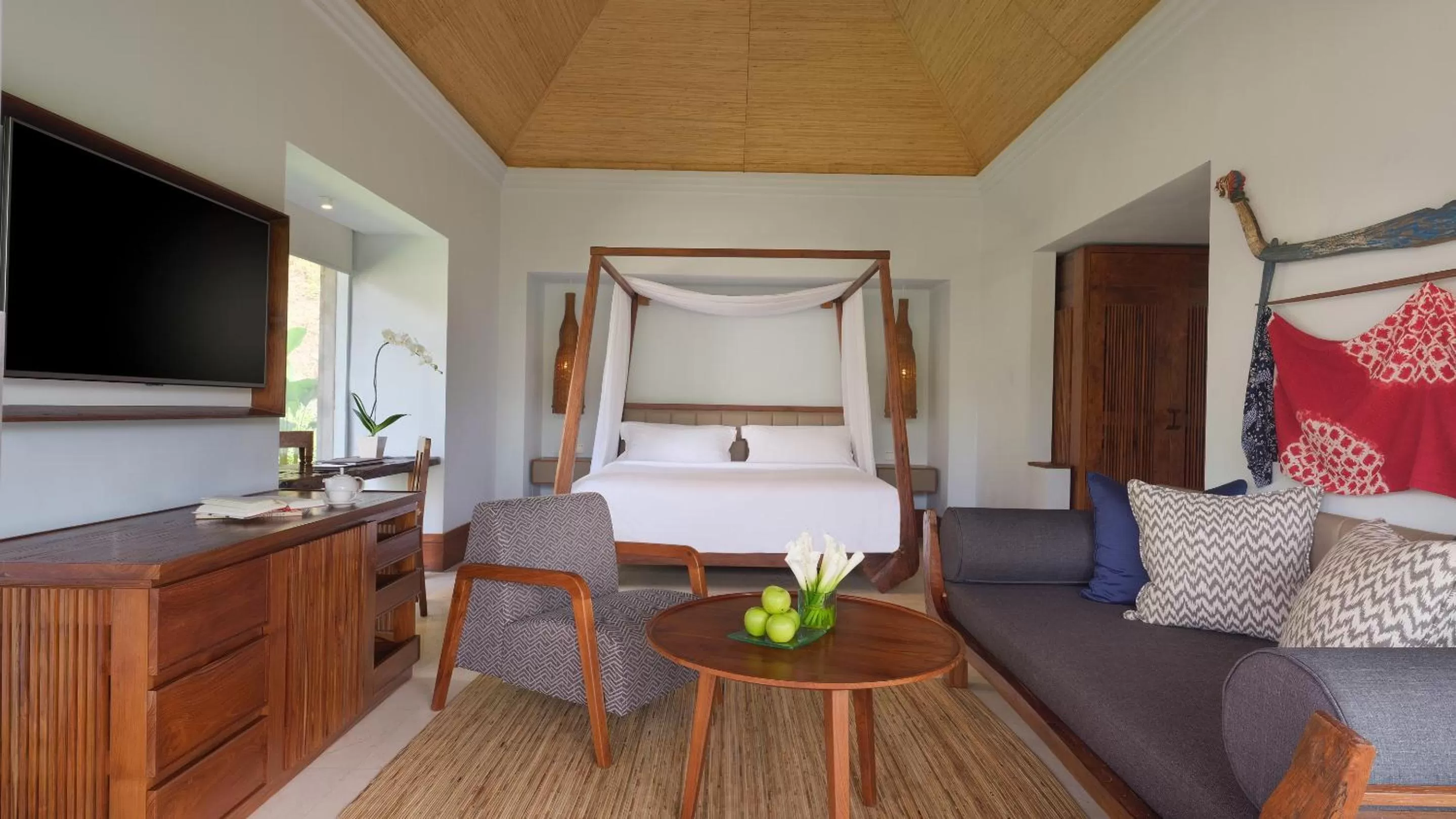 Heavenly Jacuzzi Villa with Butler Service - King Bed in Maya Ubud Resort & Spa