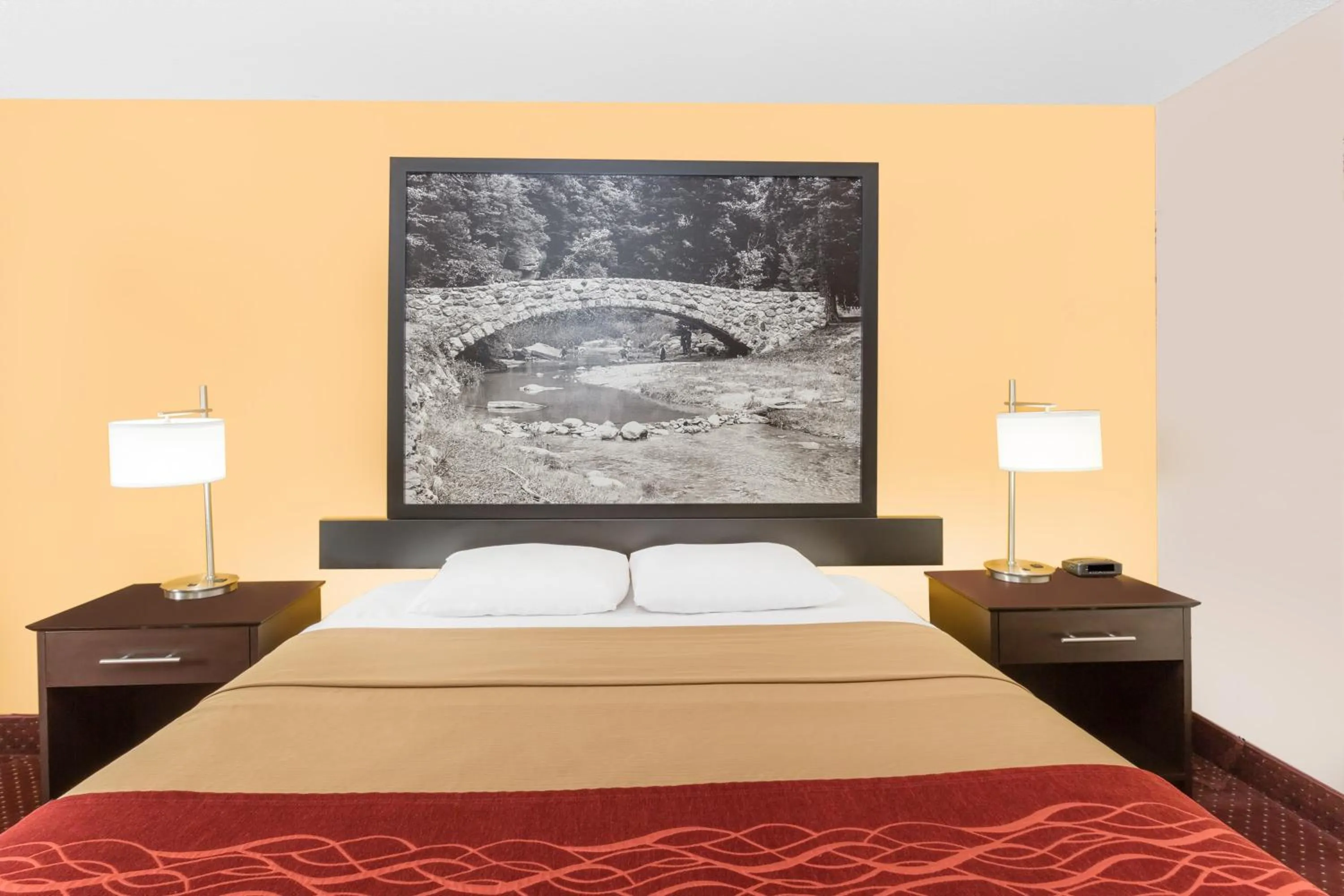 Queen Room - Mobility Access/Non-Smoking in Super 8 by Wyndham Ames