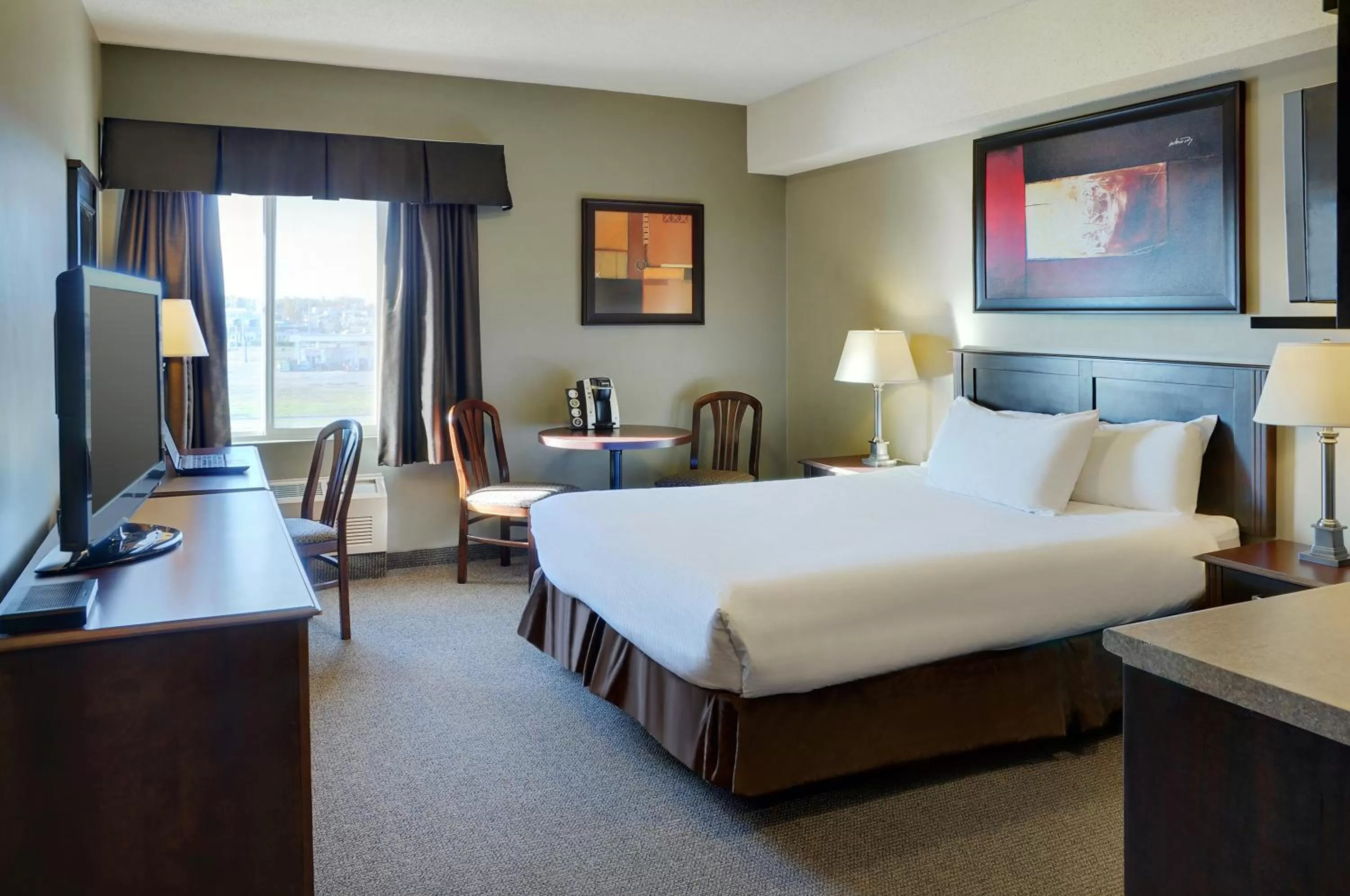 Queen Room - Outside Entrance/Non-Smoking in Radisson Hotel Fort St John