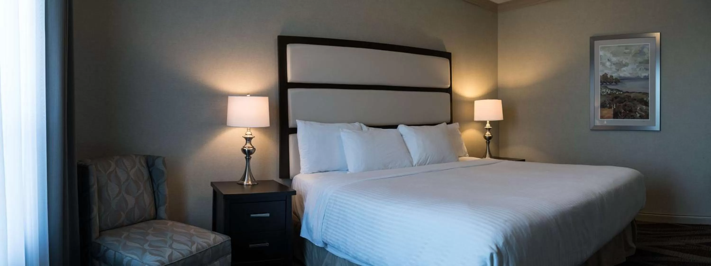 Suite with Lake View in Prestige Harbourfront Resort, WorldHotels Luxury