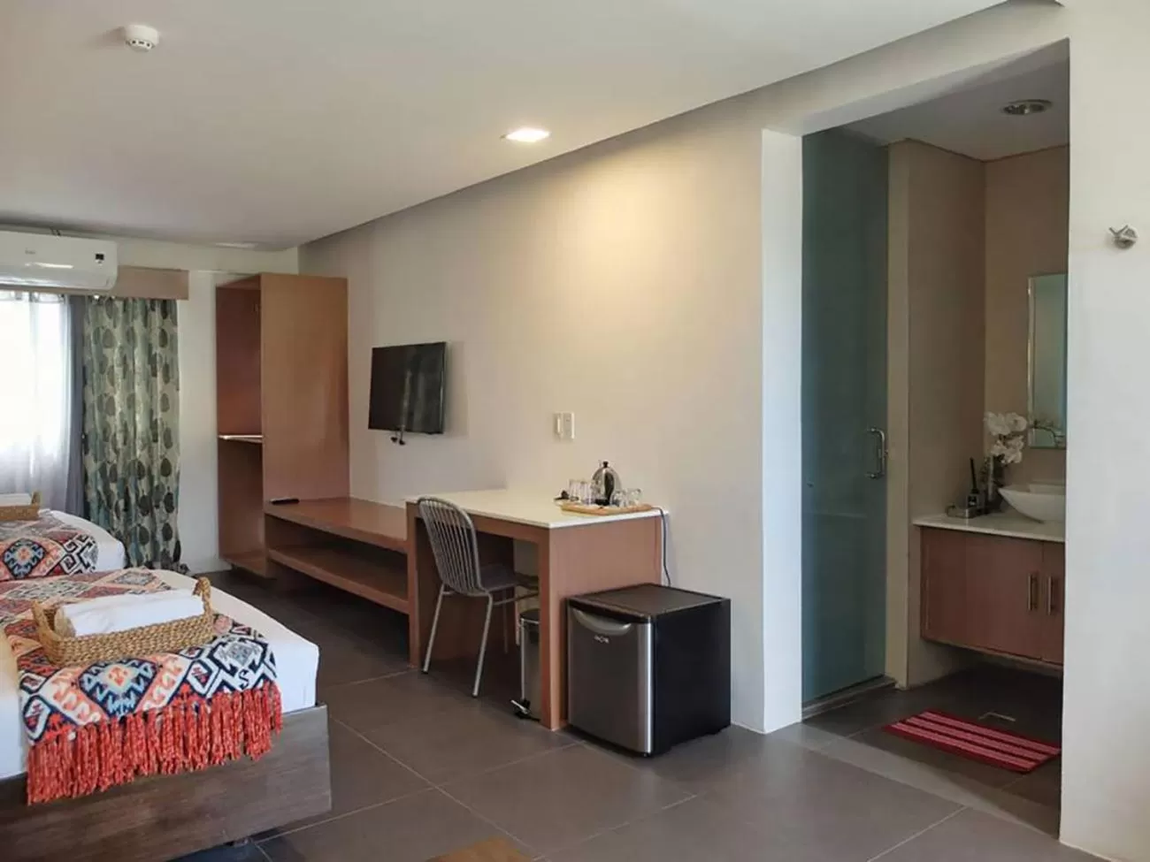 Superior Family Room in Treetop Suites