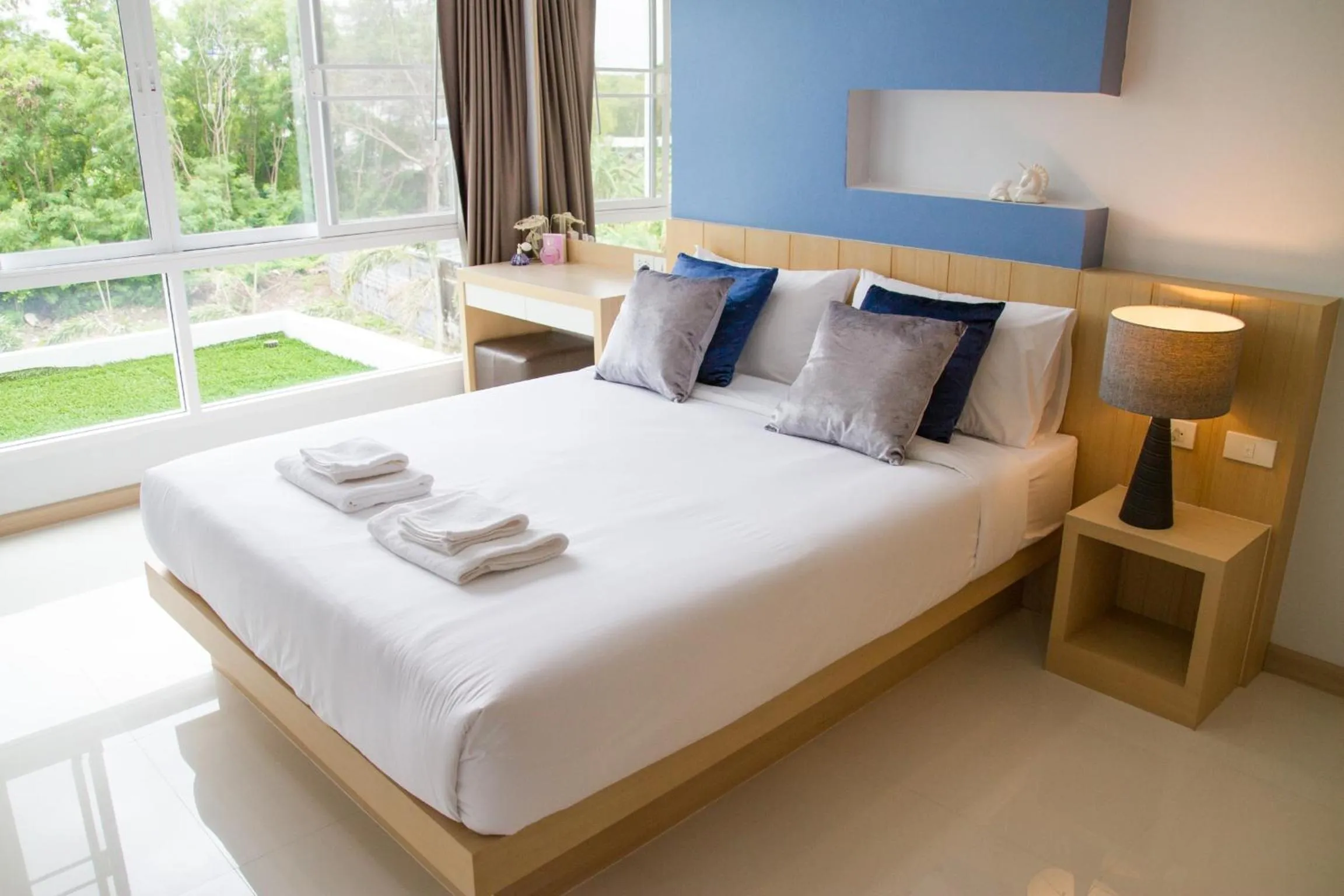 Deluxe Double Room with pantry in Charisma Residence