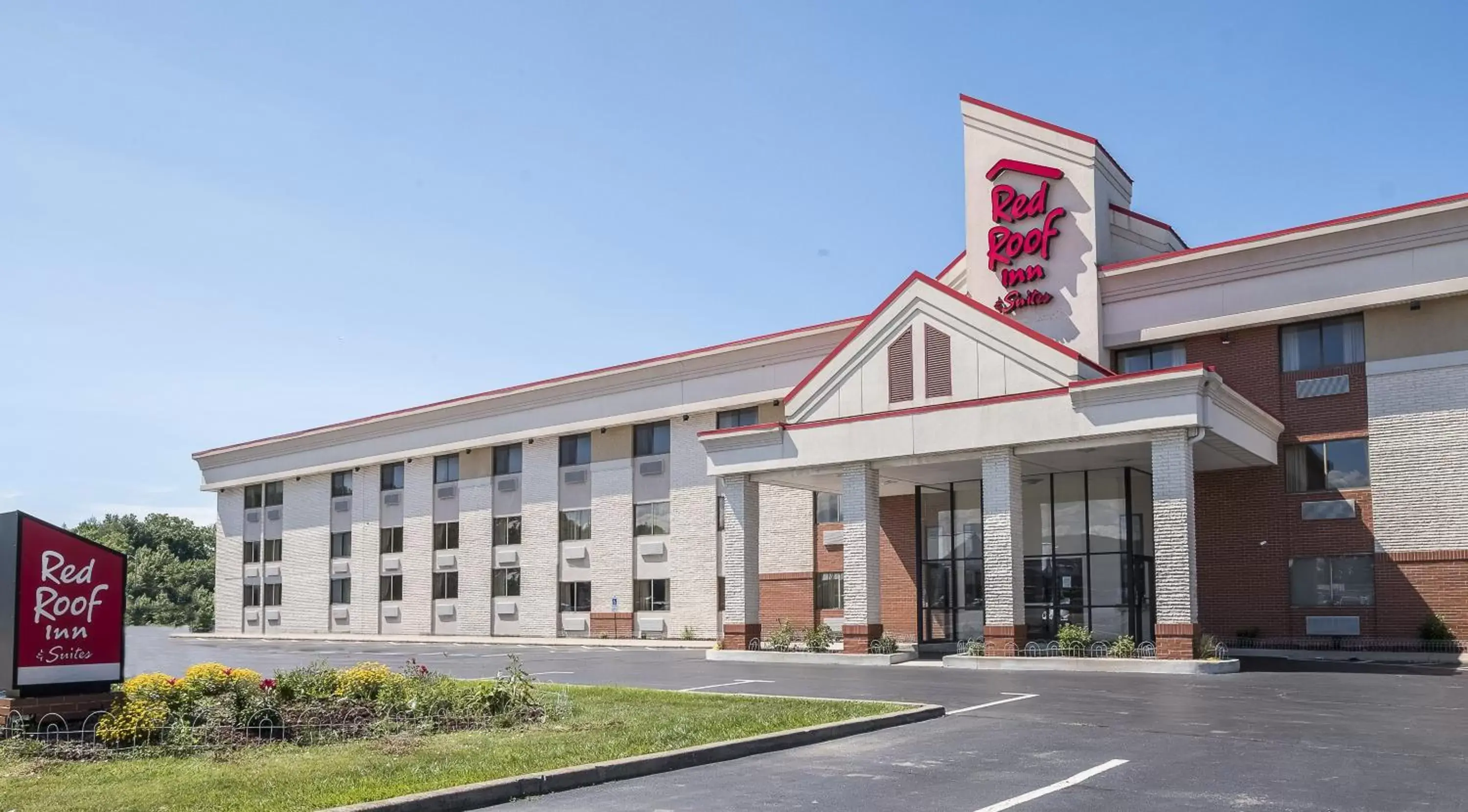 Red Roof Inn & Suites Cleveland - Elyria Red Roof Inn & Suites Cleveland - Elyria