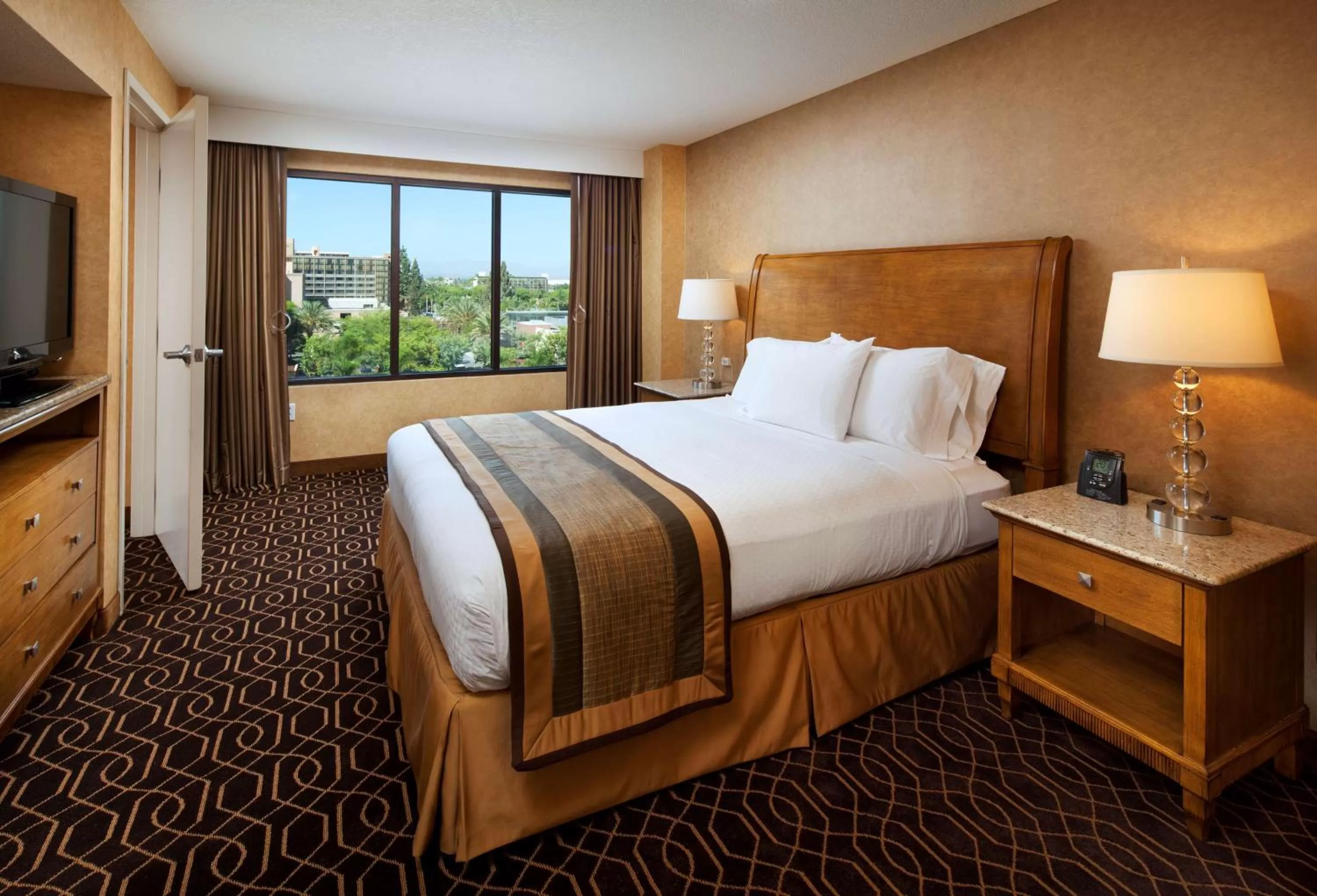 King Suite - Disability Access in DoubleTree Suites By Hilton Anaheim Resort/Convention Center