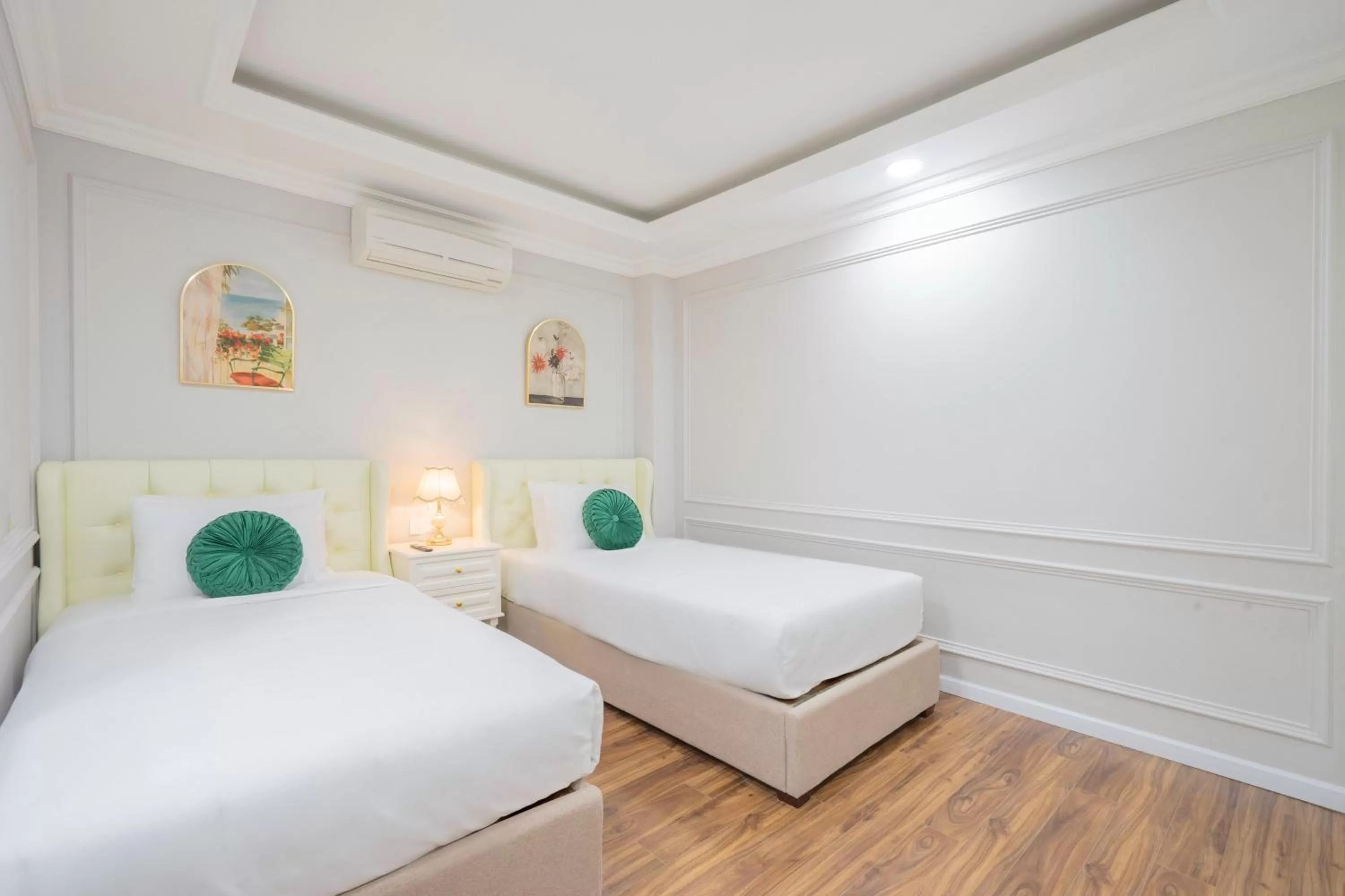 Deluxe Twin Room in SAZI HOTEL - BÙI THỊ XUÂN