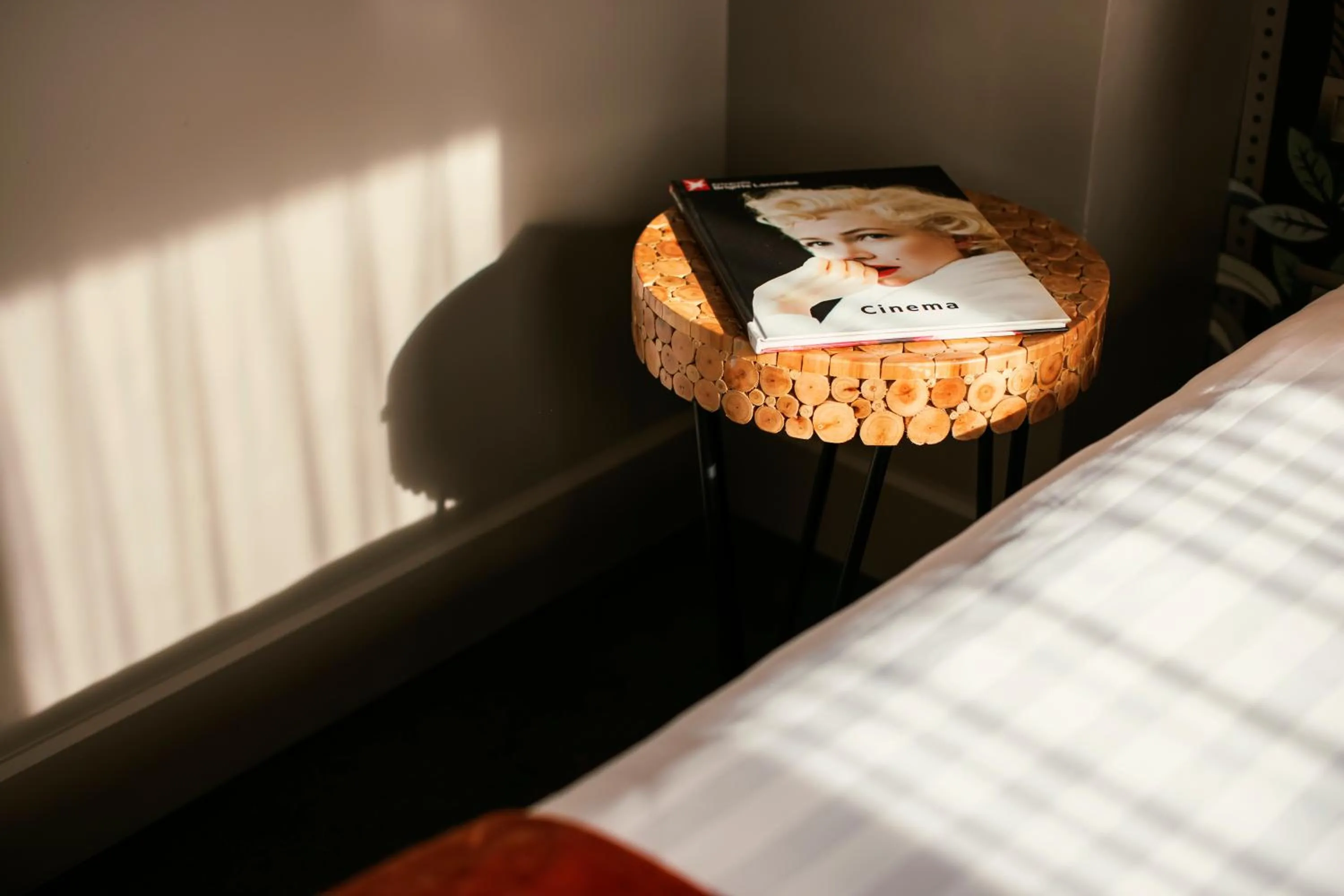 Decorative detail, Bed in The One Alma Paris