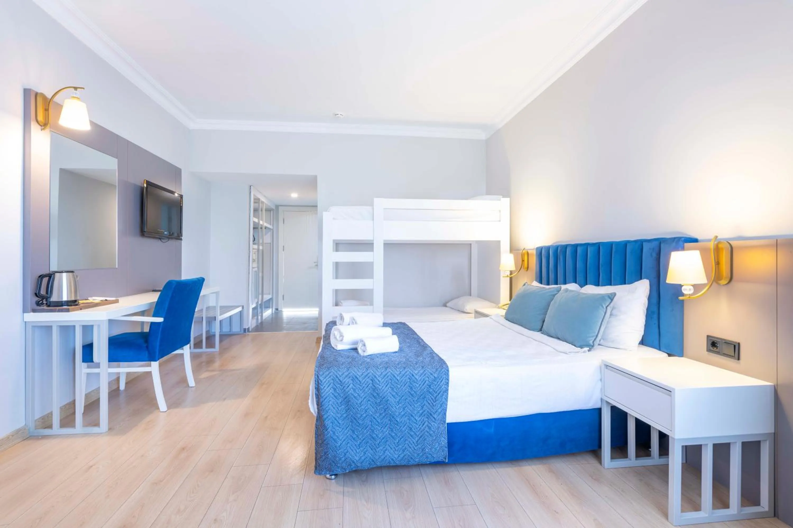 Family Room with Bunk-bed (3 Adults + 1 Child) in Armas Bella Sun