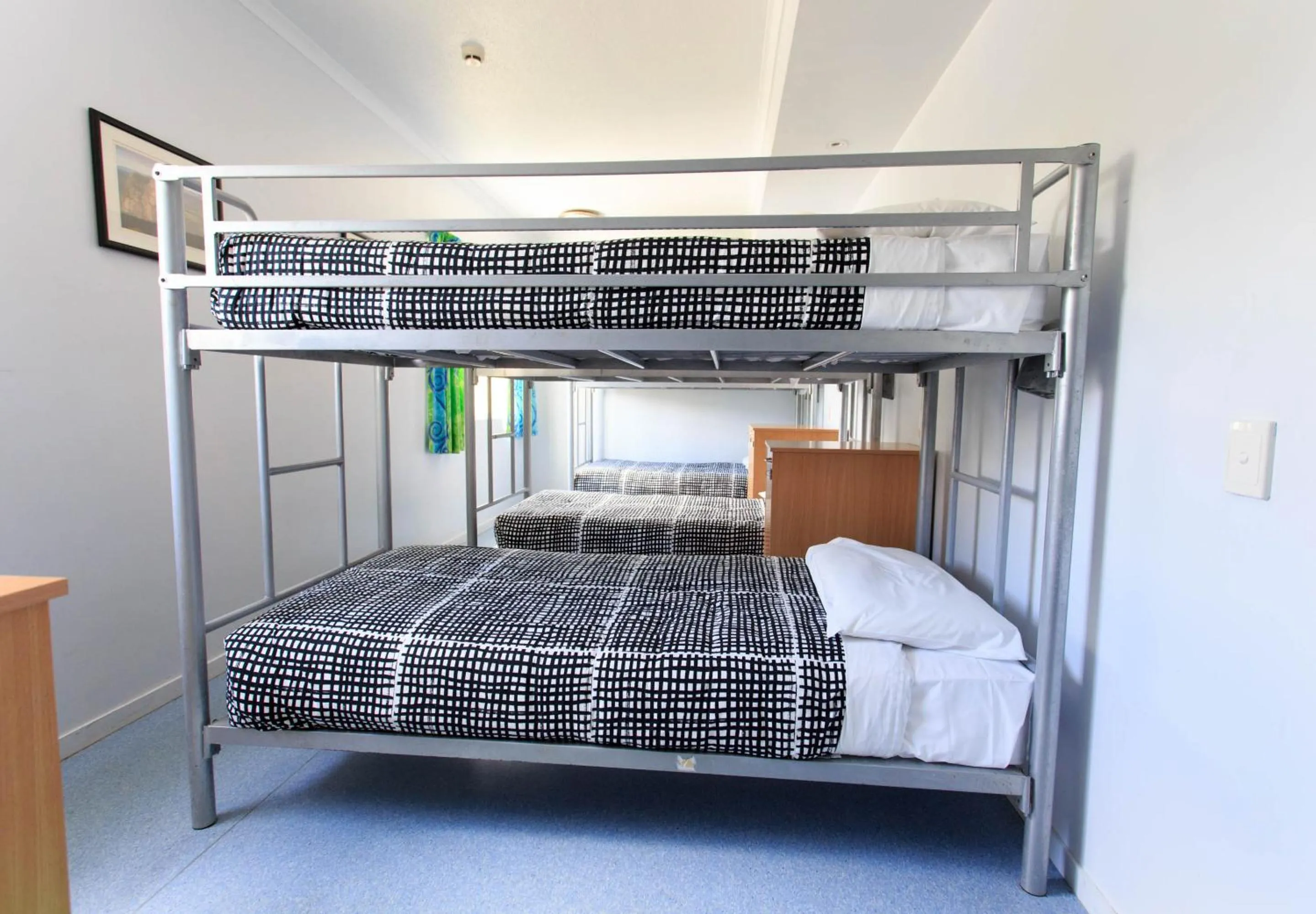 Bed in 6-Bed Female Dormitory Room in YHA Cairns Central