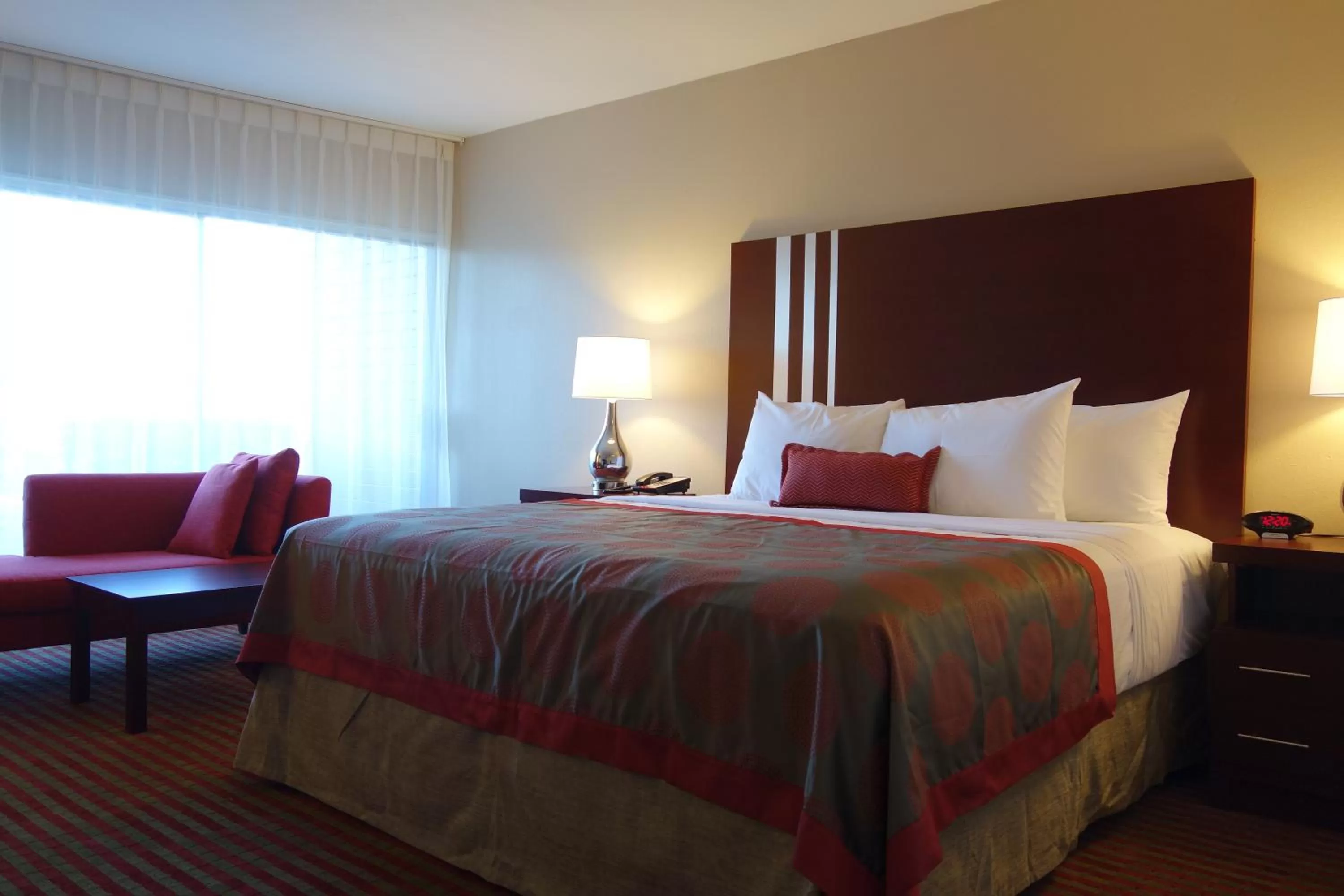 King Room - Non-Smoking in Ramada by Wyndham Sacramento