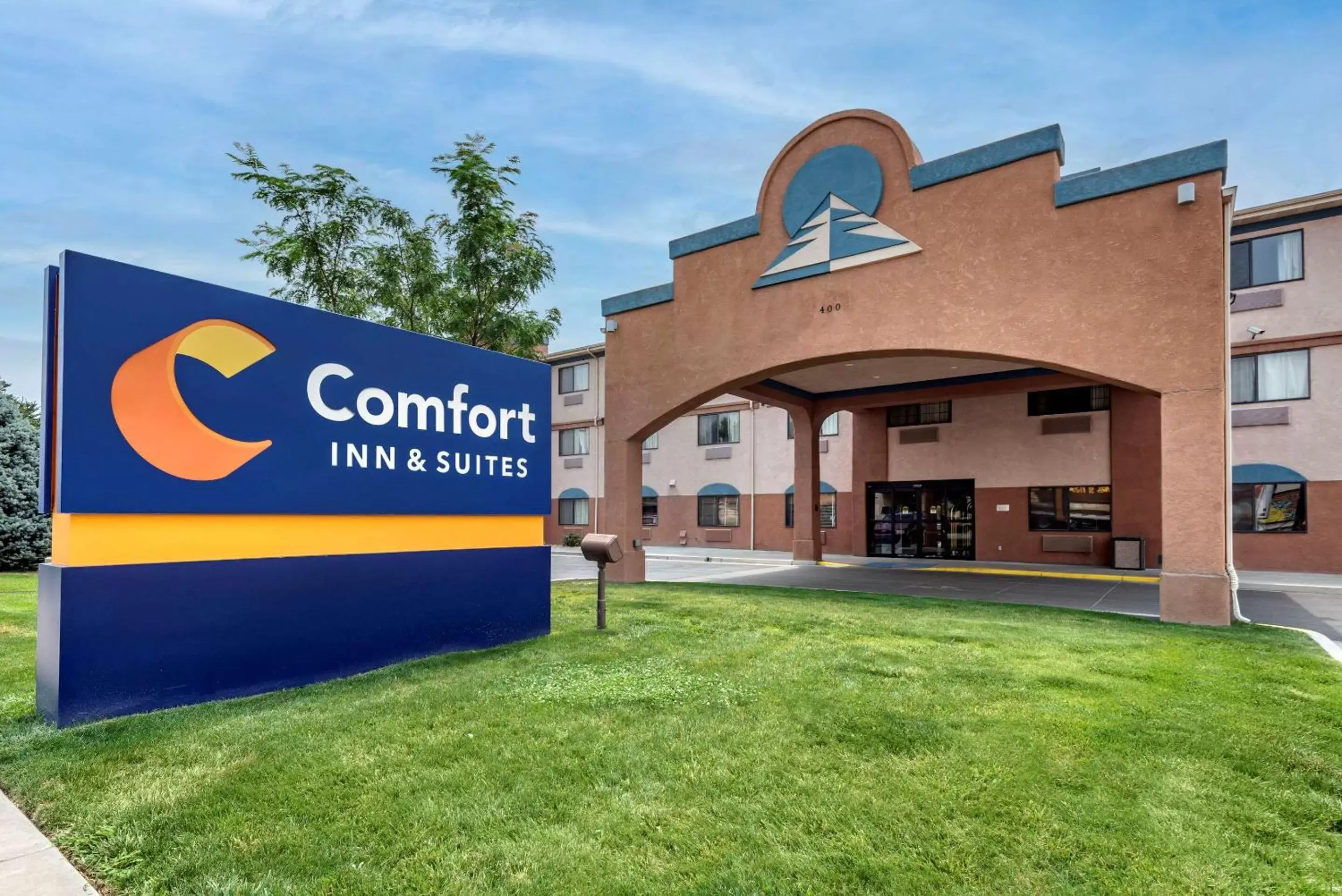 Comfort Inn & Suites Comfort Inn & Suites