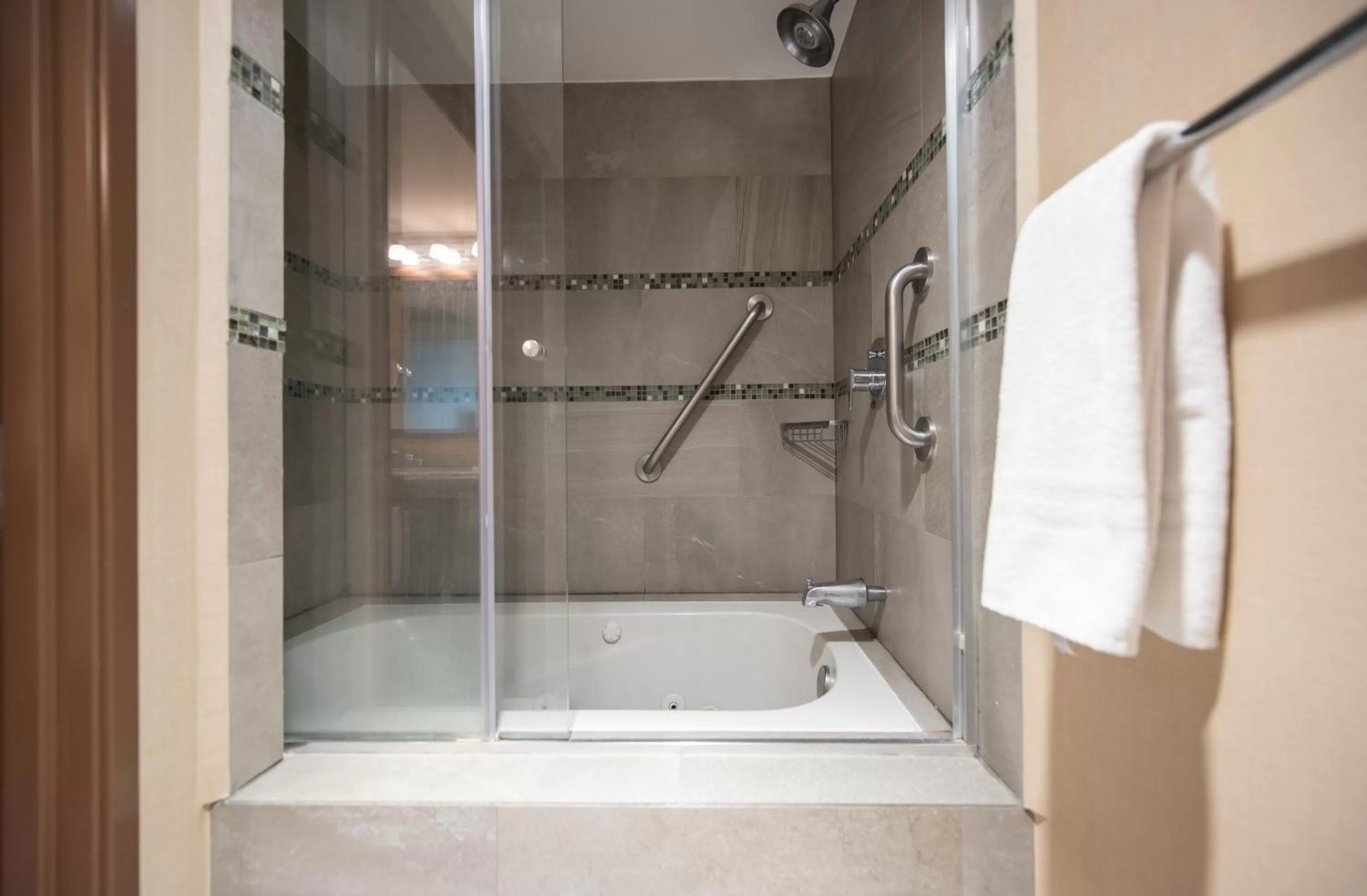 Standard King Room - Top Floor in Holiday Inn Express and Suites Celaya by IHG