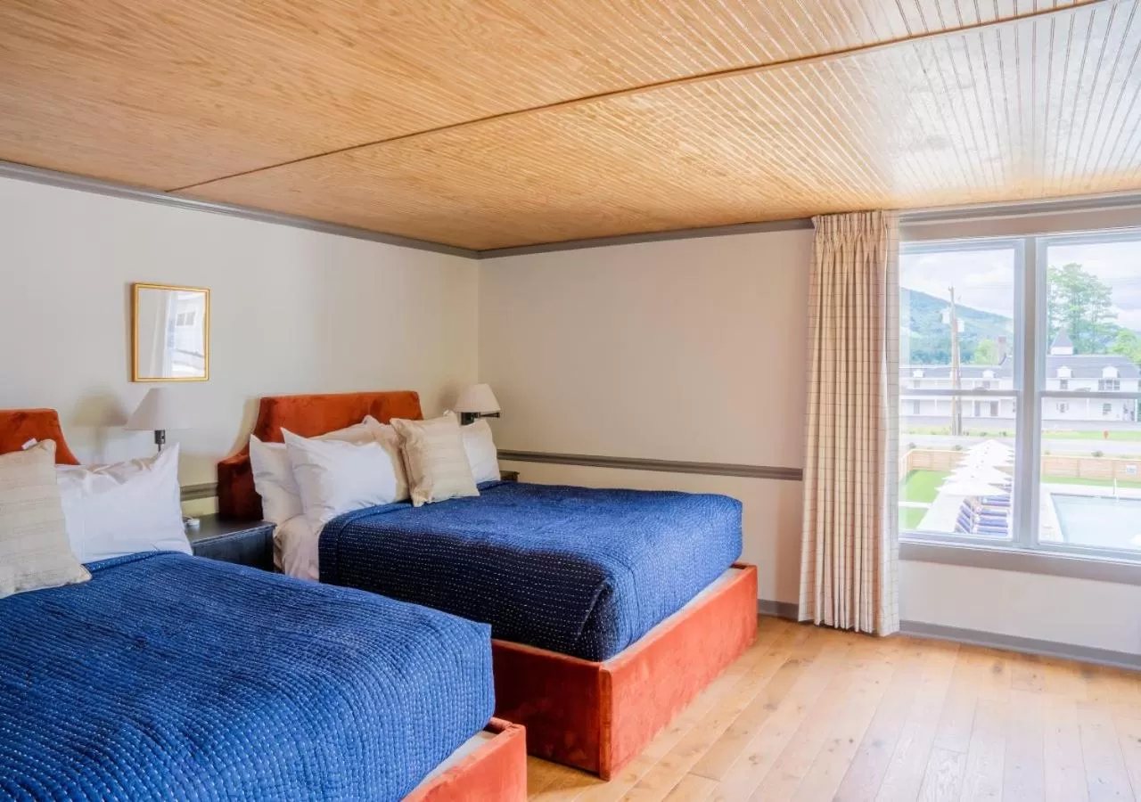 The Tamarack Queen Suite in Wylder Windham