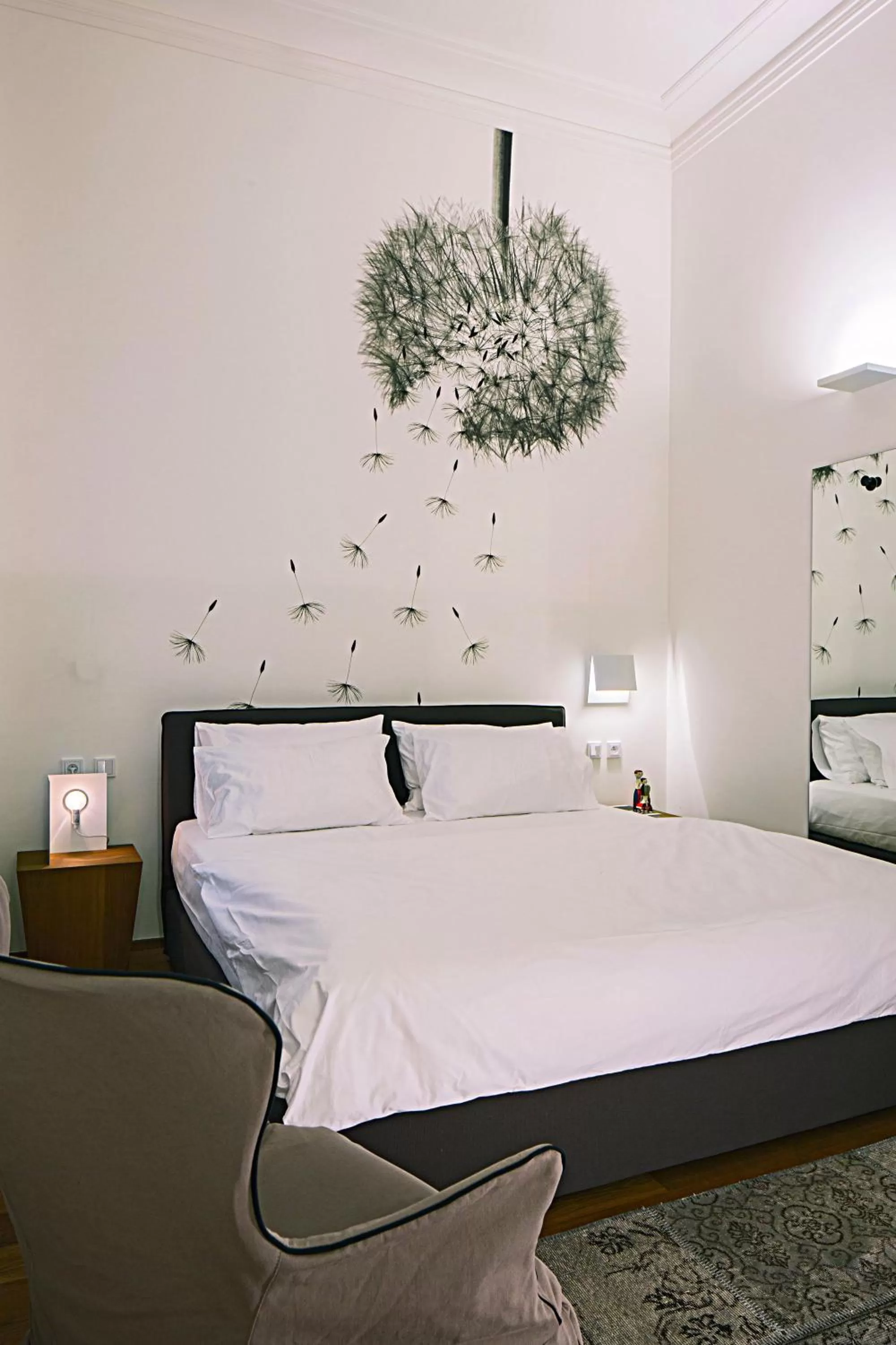 Superior Double Room with Street View in Hotel Golden Crown