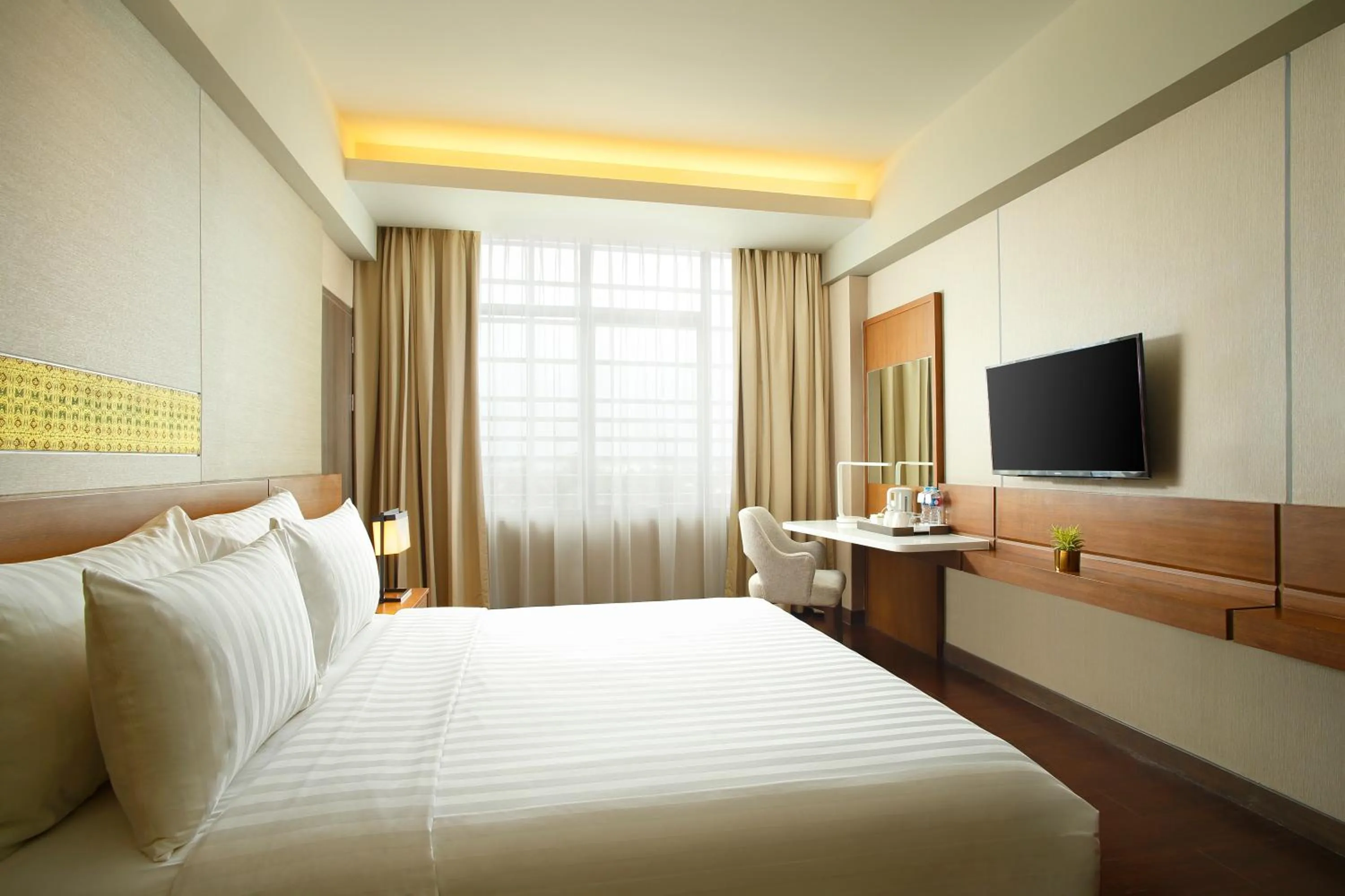 Executive King Suite in Hotel Santika Premiere ICE - BSD City