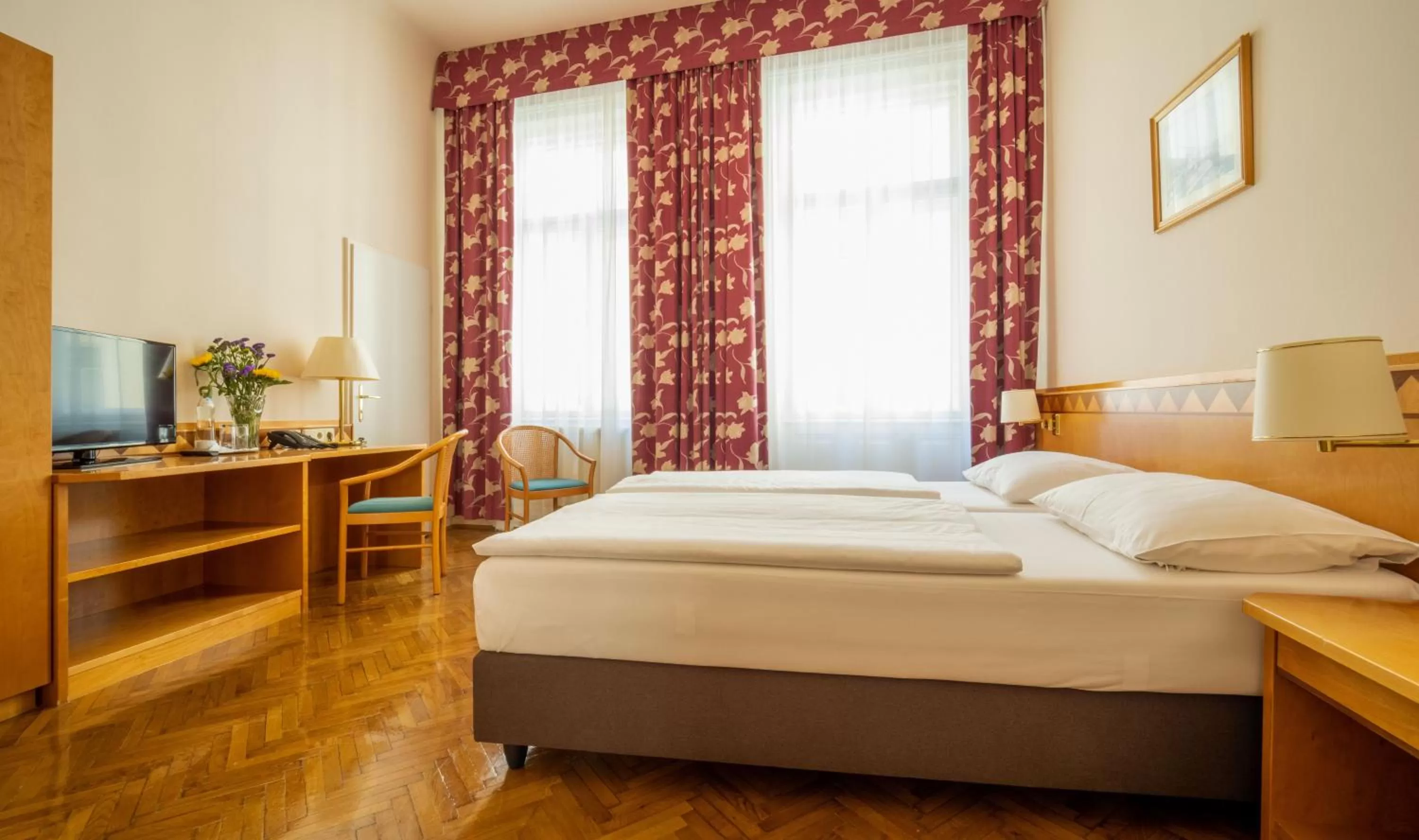 Double Room in Hotel Post Wien