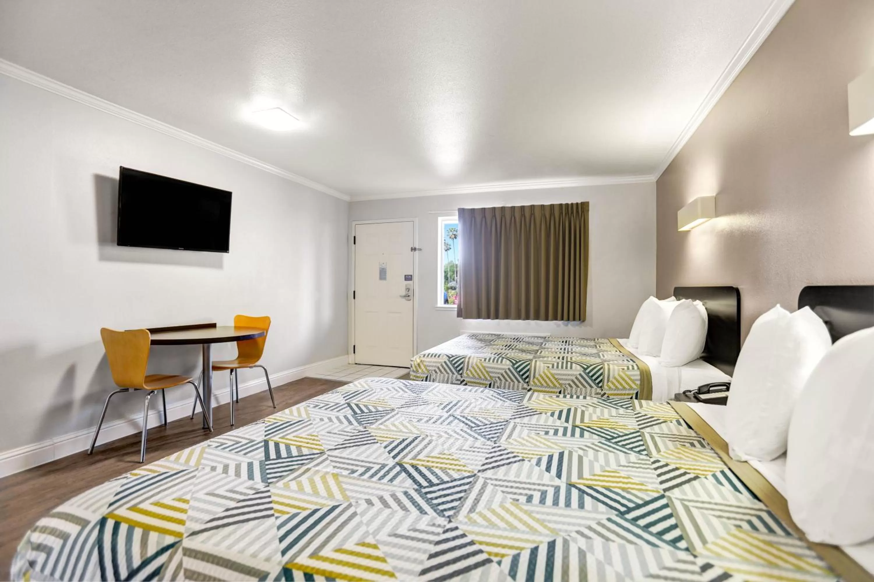 Queen Room with Two Queen Beds - Non-Smoking in Motel 6-Lodi, CA