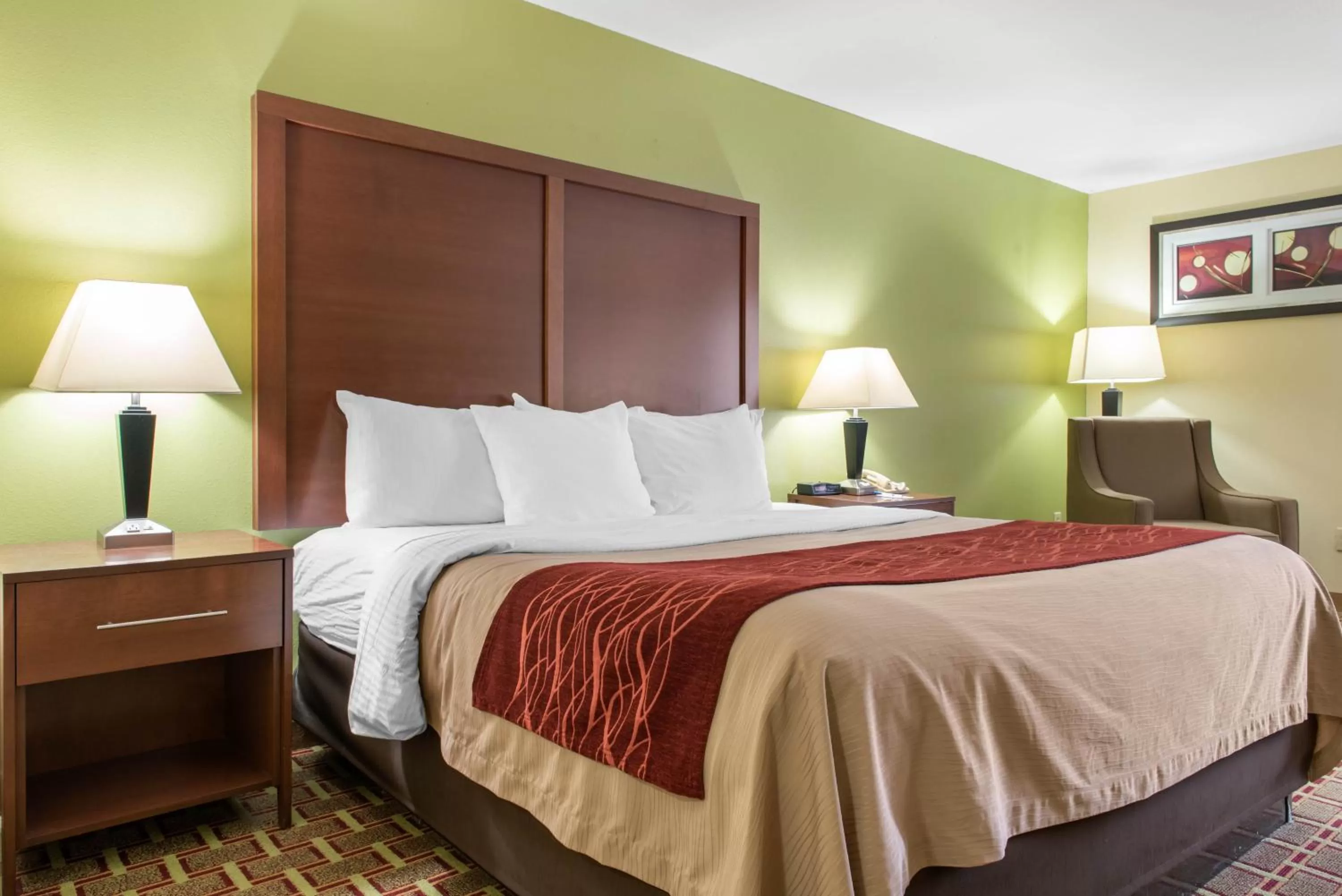 King Room in Quality Inn Jacksonville near I-72