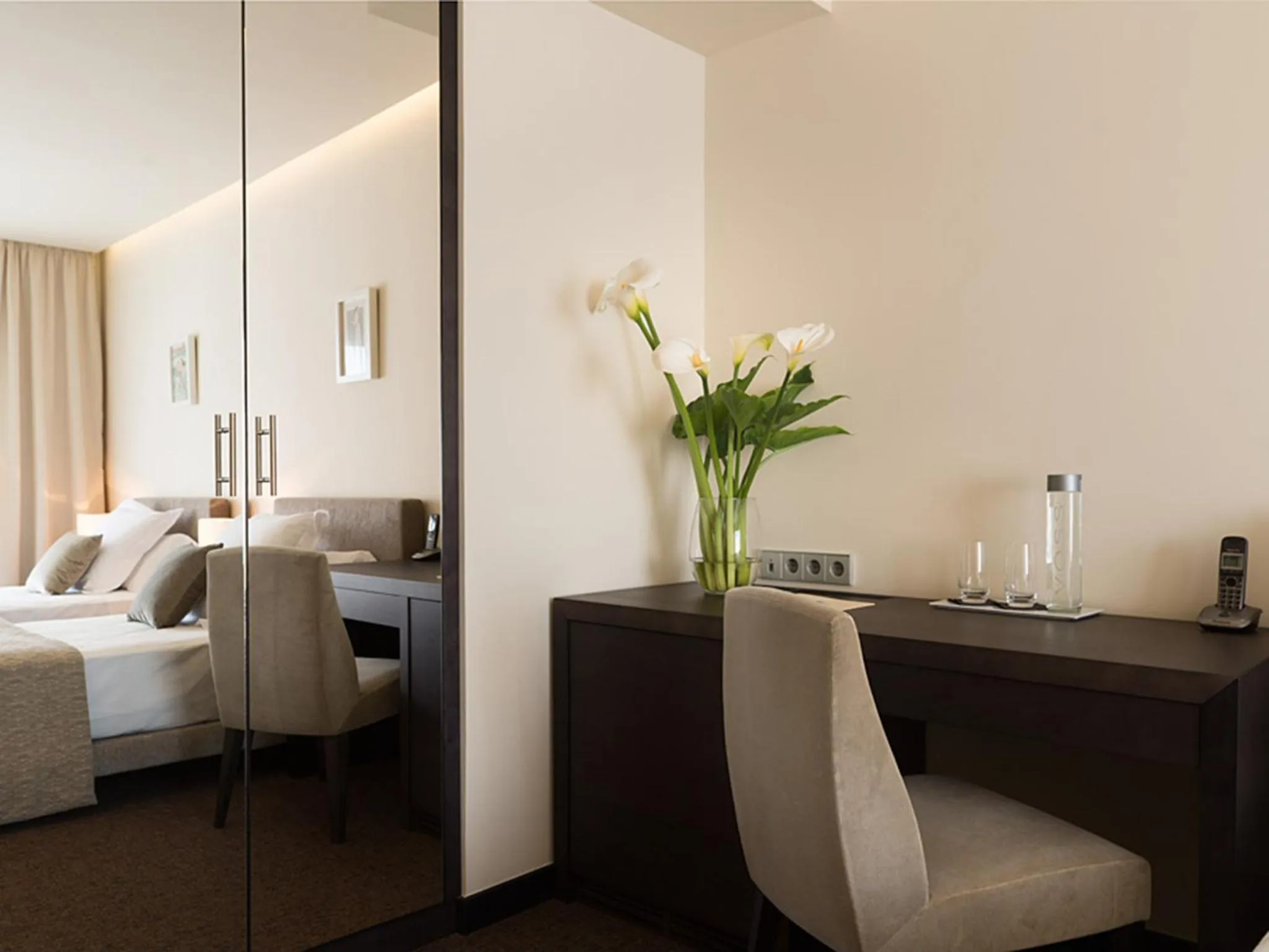 Family triple room in Cosmopolita Hotel Boutique & Spa