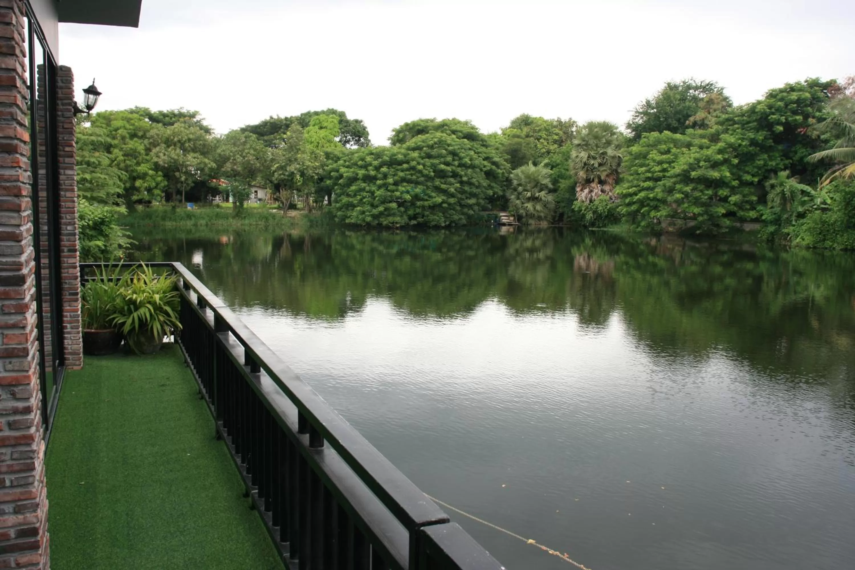 Lakeside Suite in Samathi Lake Resort