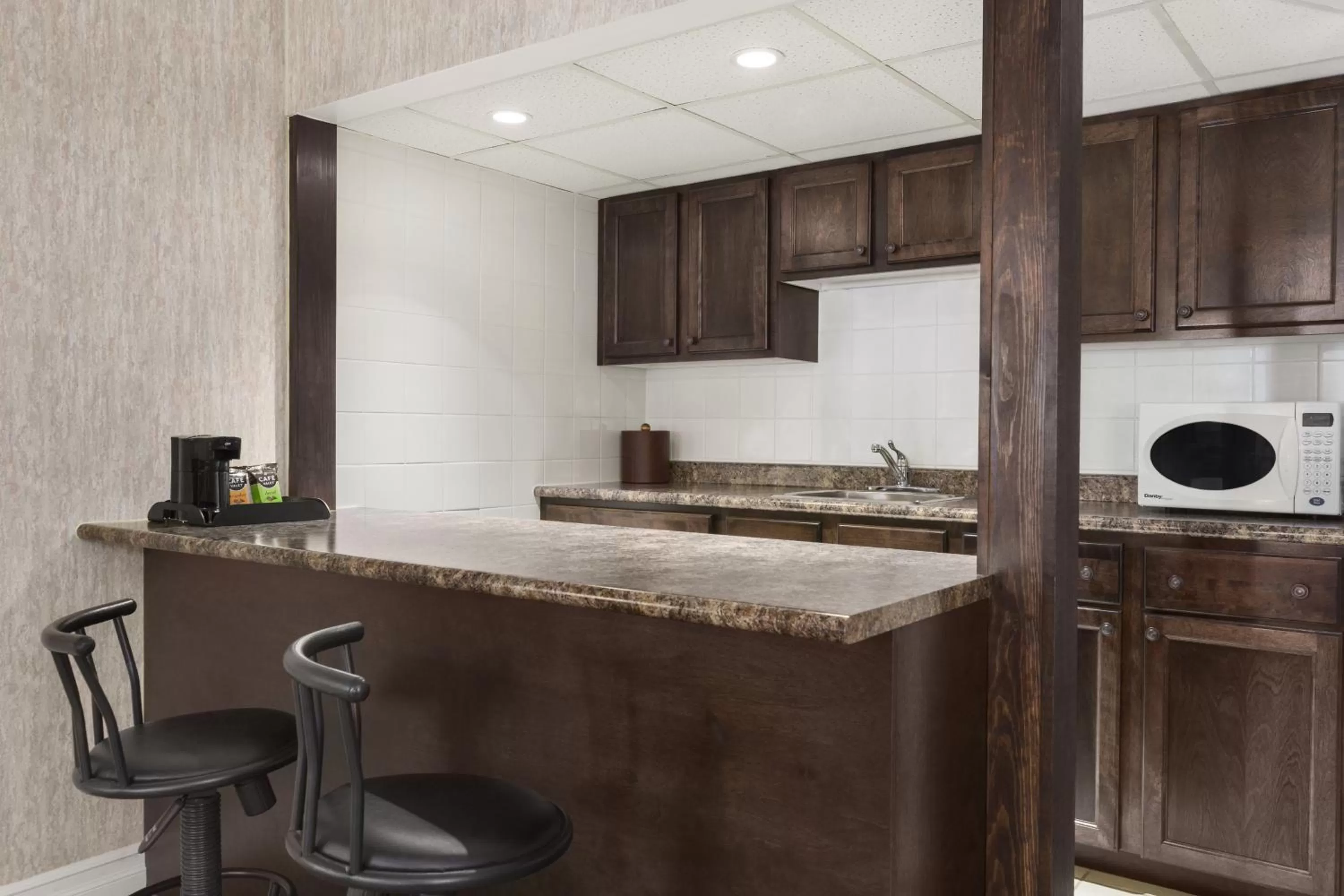 One-Bedroom King Suite - Non-Smoking in Days Inn by Wyndham Bridgewater Conference Center