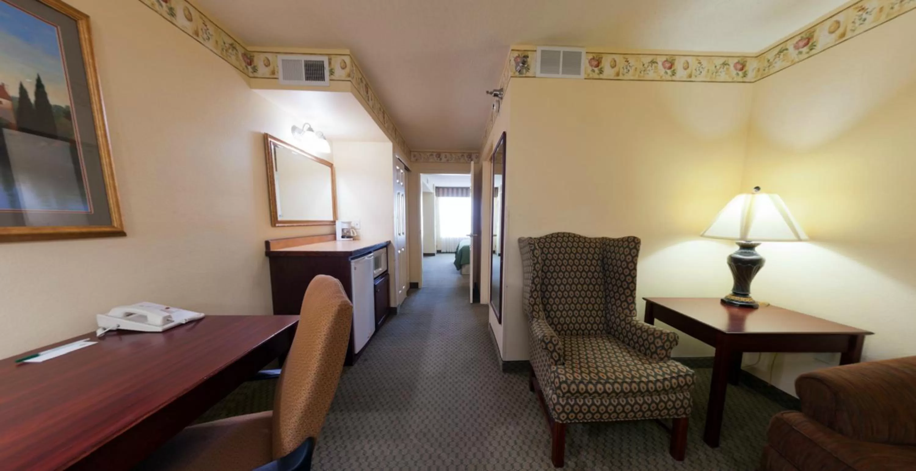 One-Bedroom King Suite - Non-Smoking in Country Inn & Suites by Radisson, St Cloud East, MN