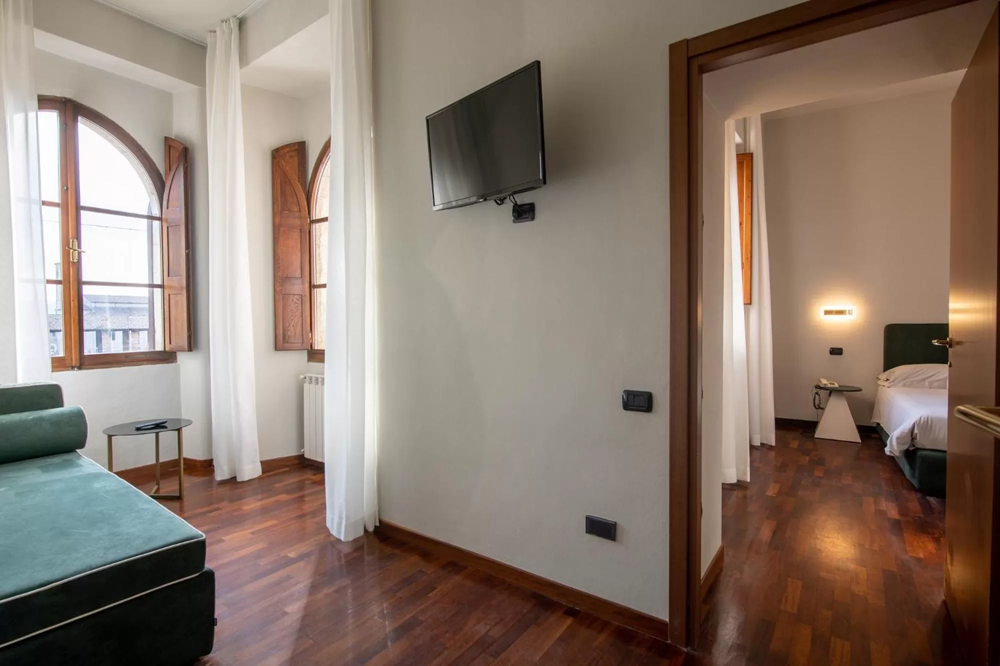 Superior Triple Room in Hotel Gattapone