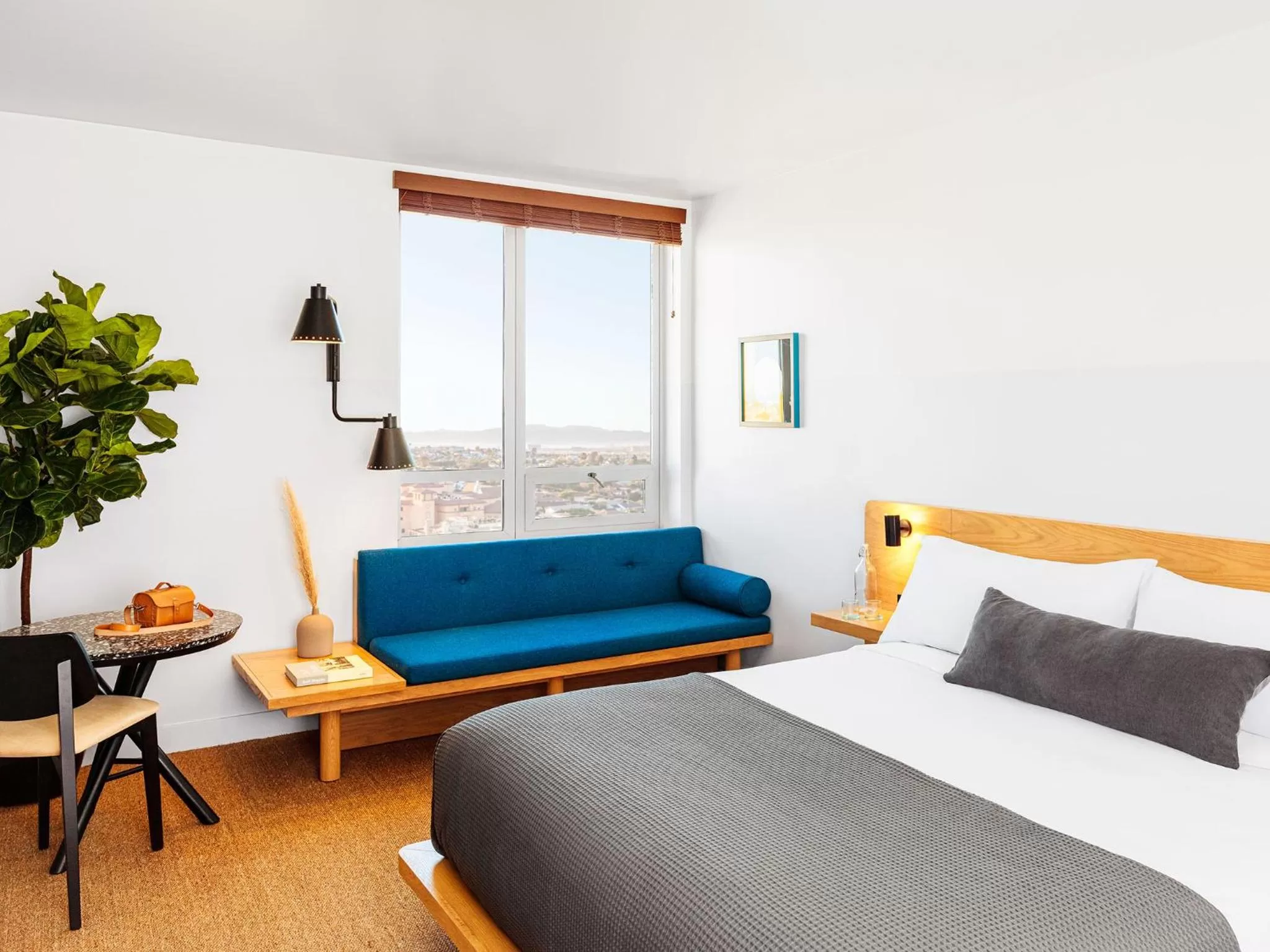 Spacious King Coastal View in Hotel June West LA, a Member of Design Hotels
