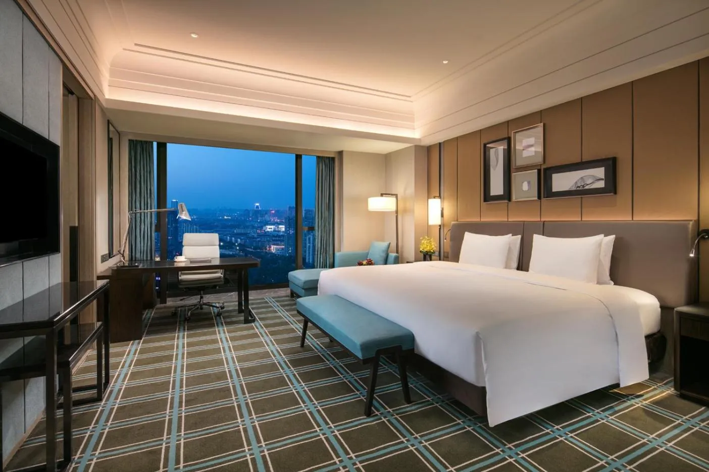 One-Bedroom Family Suite in Hilton Changzhou