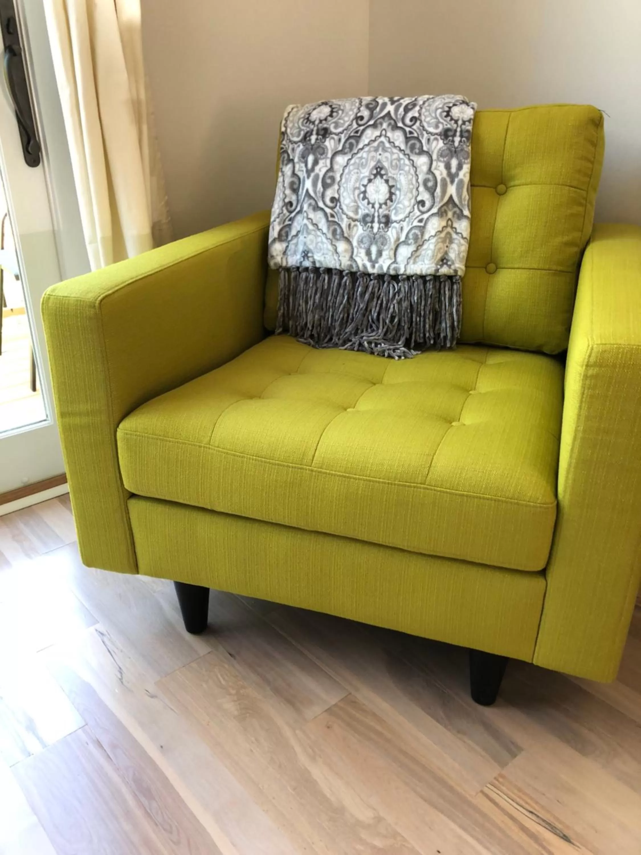 King Suite - single occupancy in The Limelight Inn