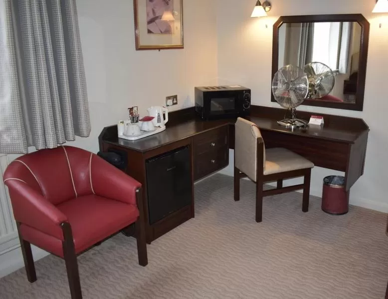 Twin Room in Peartree Lodge Waterside