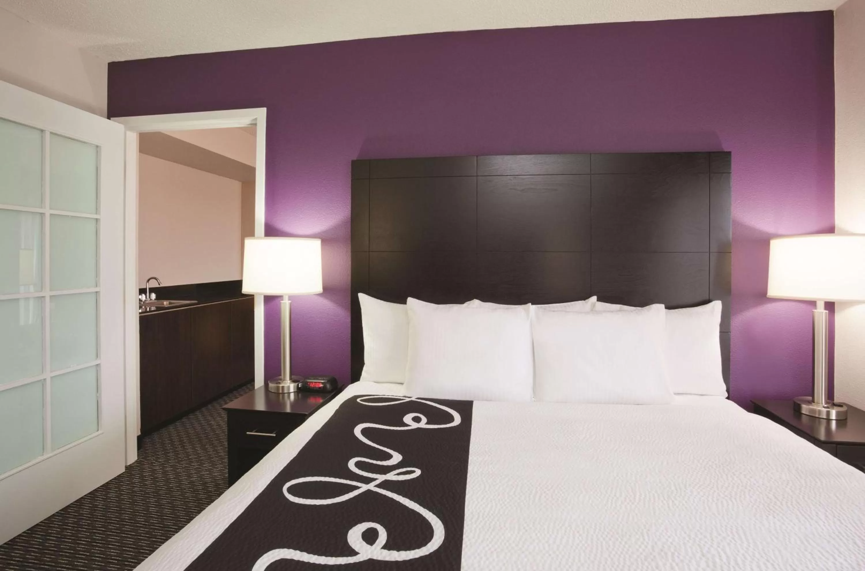 Deluxe King Room in La Quinta by Wyndham Minneapolis Bloomington W - FREE AIRPORT SHUTTLE