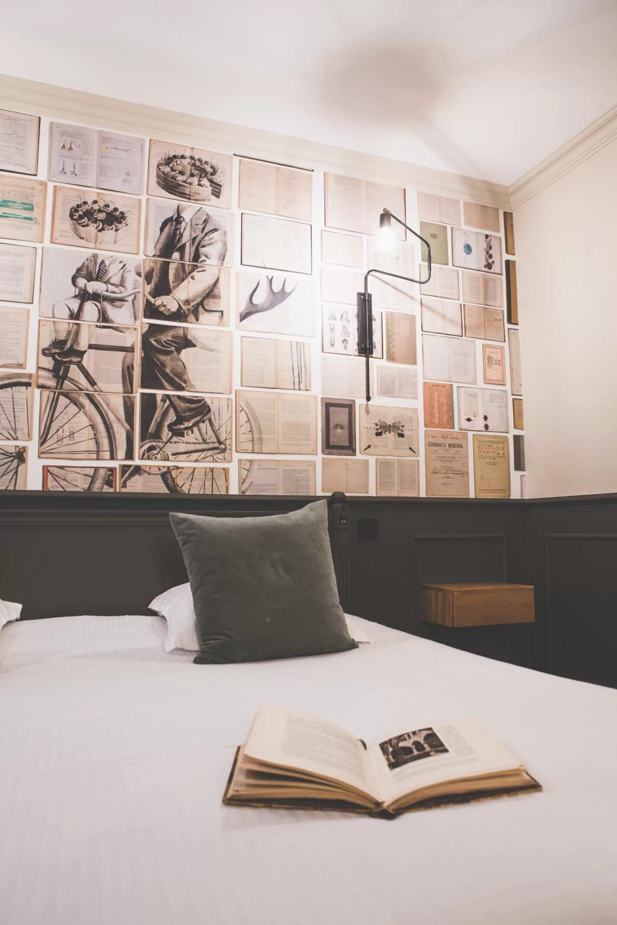 Junior Suite (3 Adults) in Ermitage De Corton - Les Collectionneurs