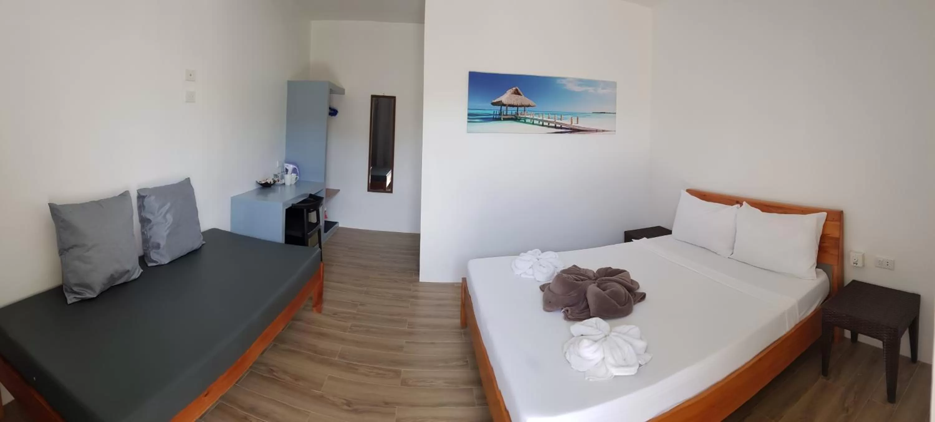 Deluxe Double Room with Balcony in Positano Alona Beach Panglao