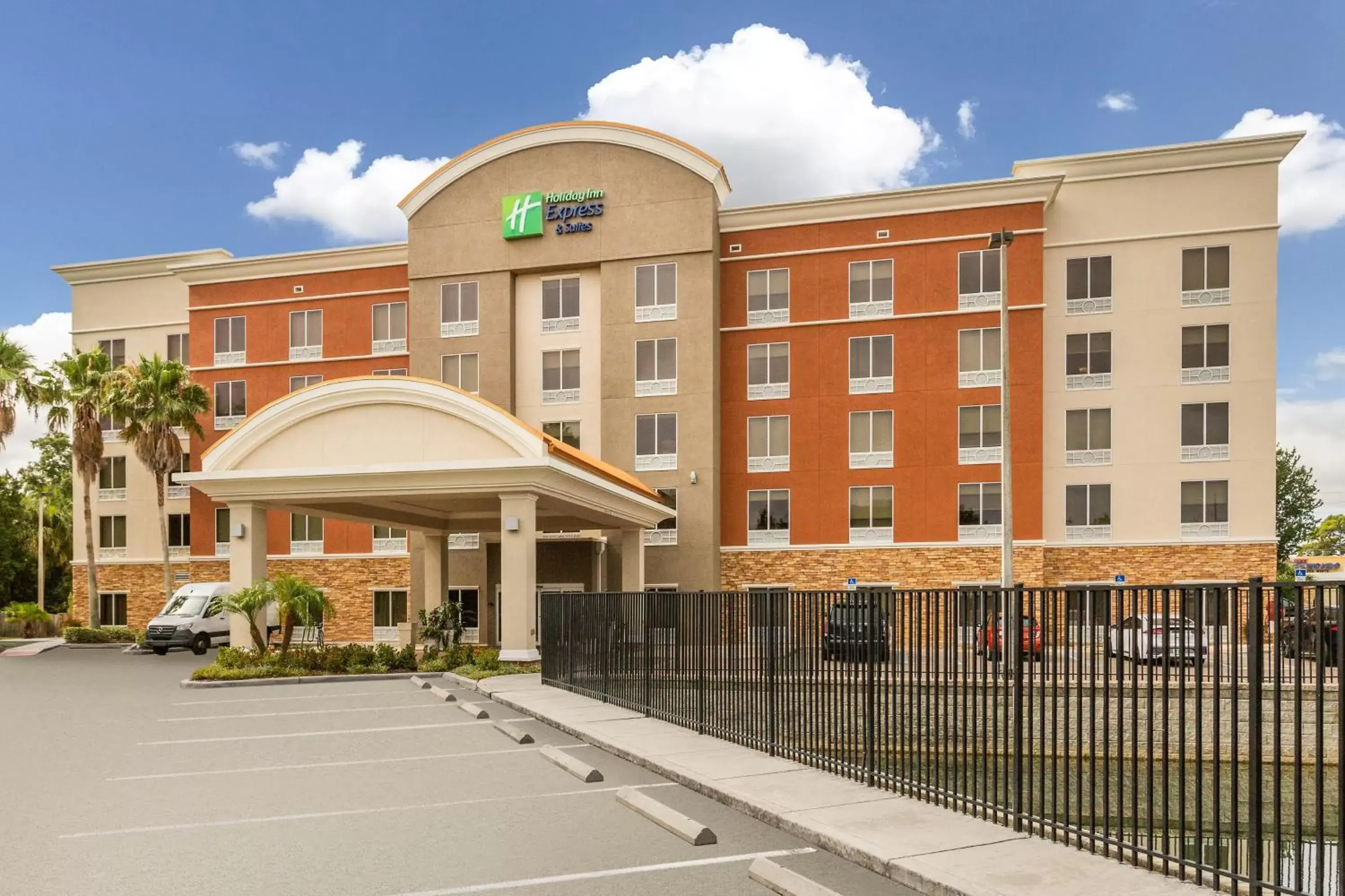Holiday Inn Express Hotel & Suites Largo-Clearwater by IHG Holiday Inn Express Hotel & Suites Largo-Clearwater by IHG