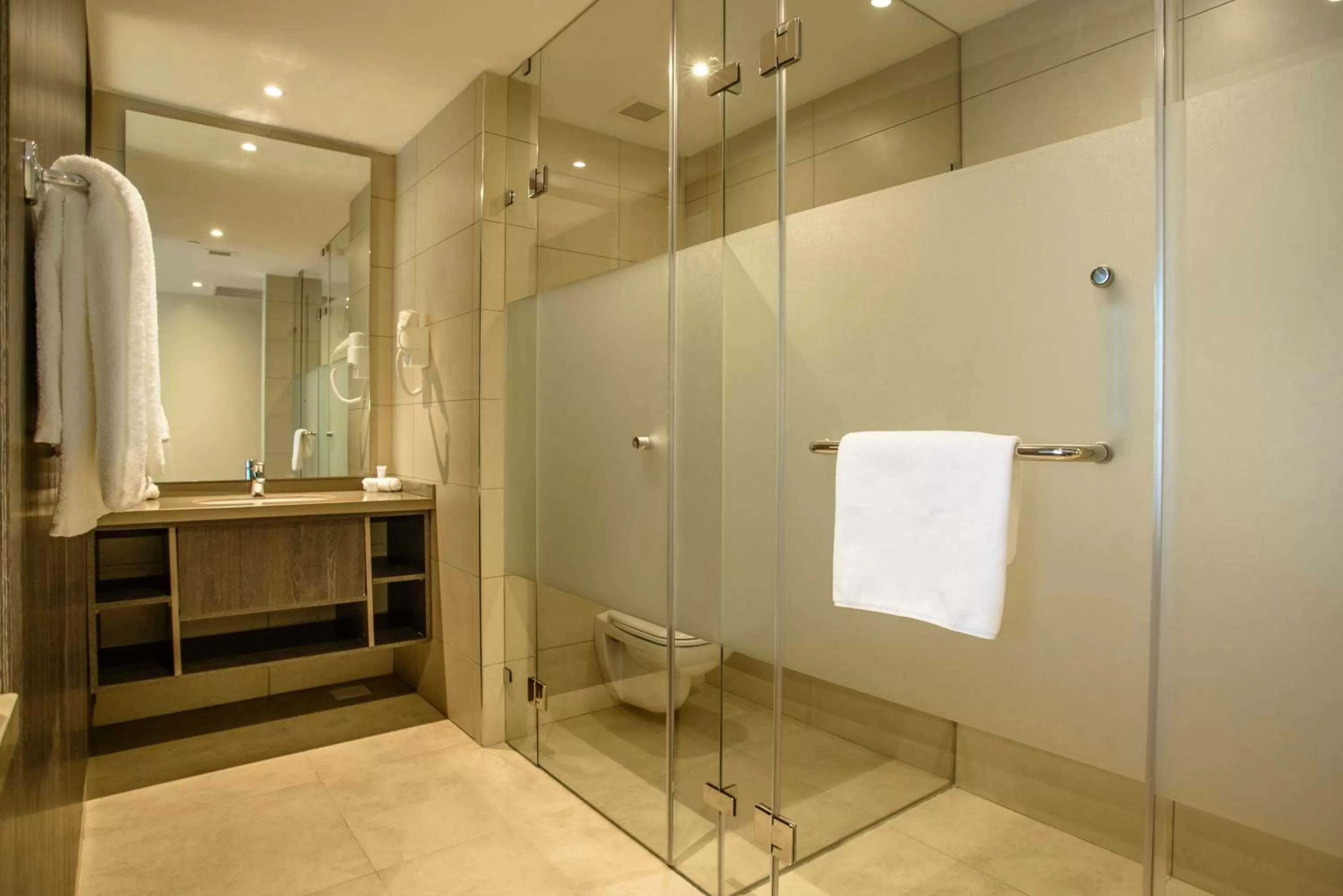 Standard Twin Room in Tamarind Tree Hotel