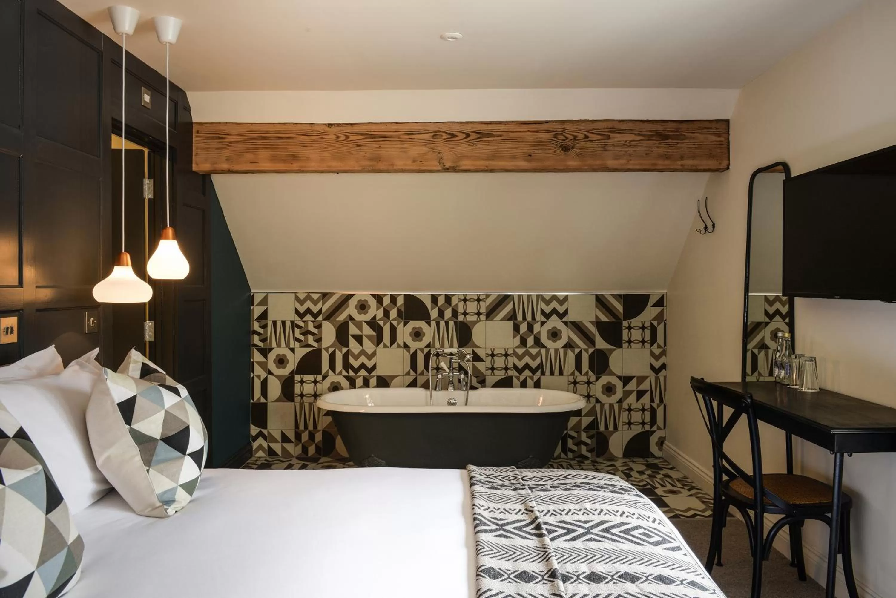 Deluxe Queen Room in The Litton