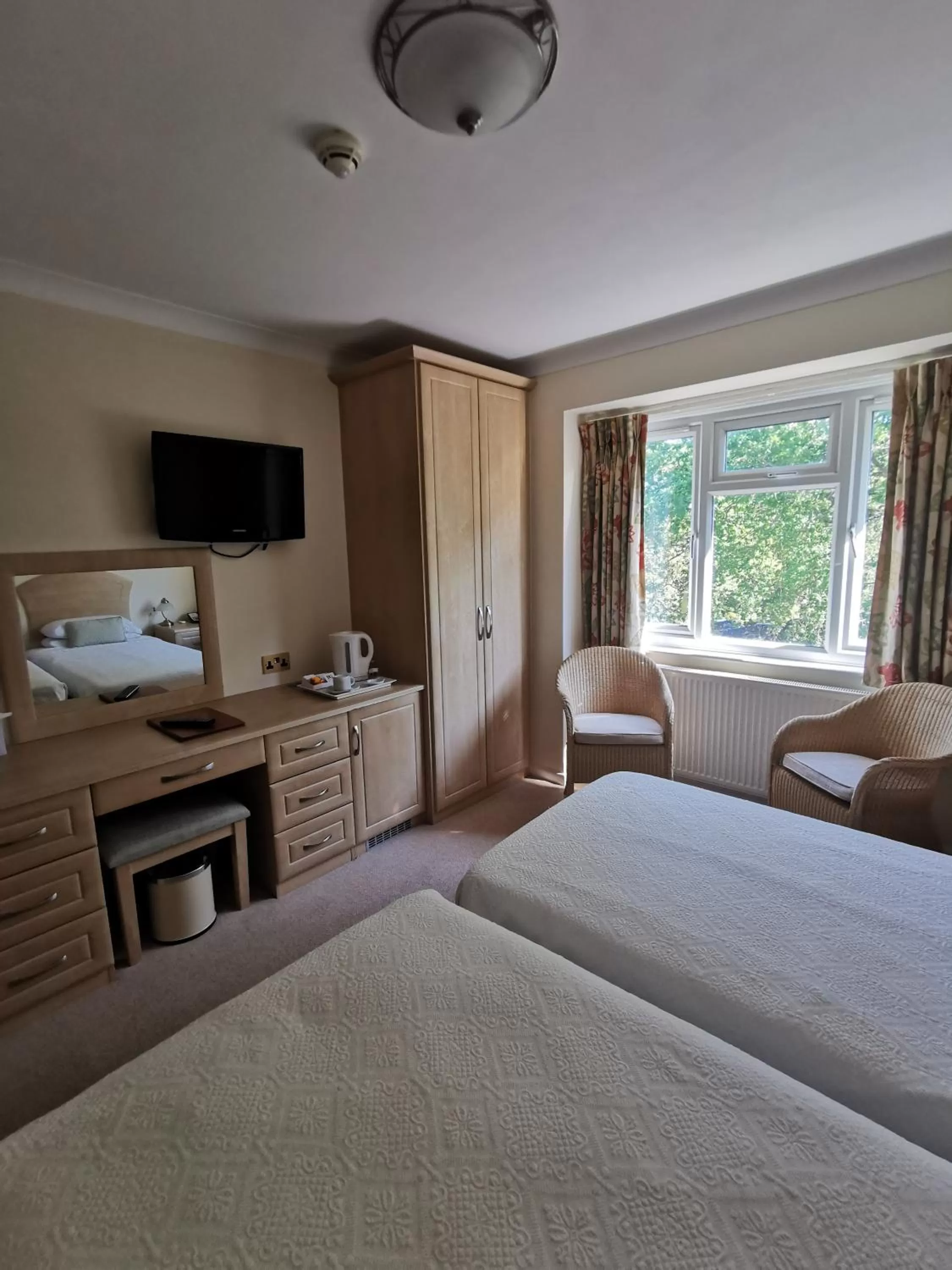 Standard Twin Room in The Grove Hotel