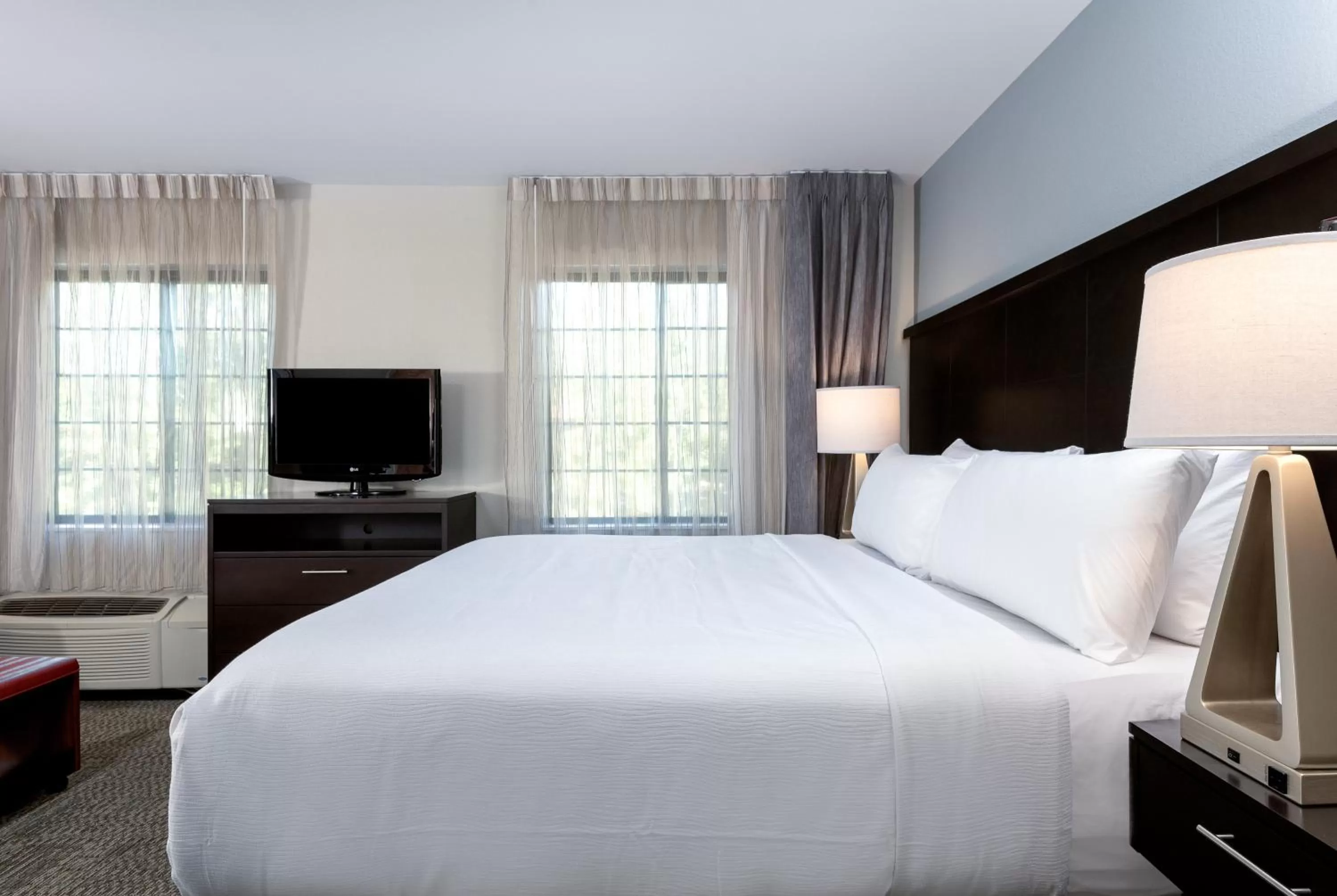 Studio Suite in Staybridge Suites Chantilly Dulles Airport by IHG