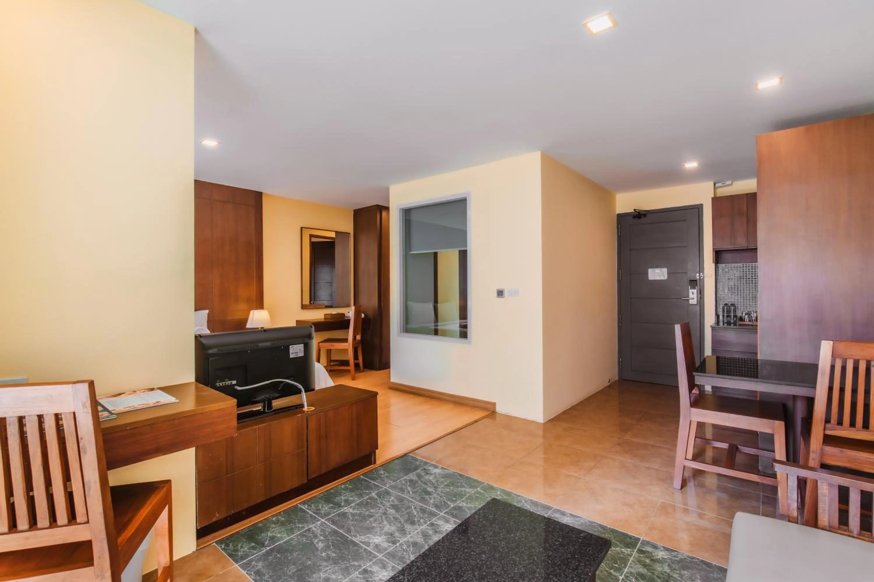 Deluxe Suite King - Pool View in Elite Suites Patong