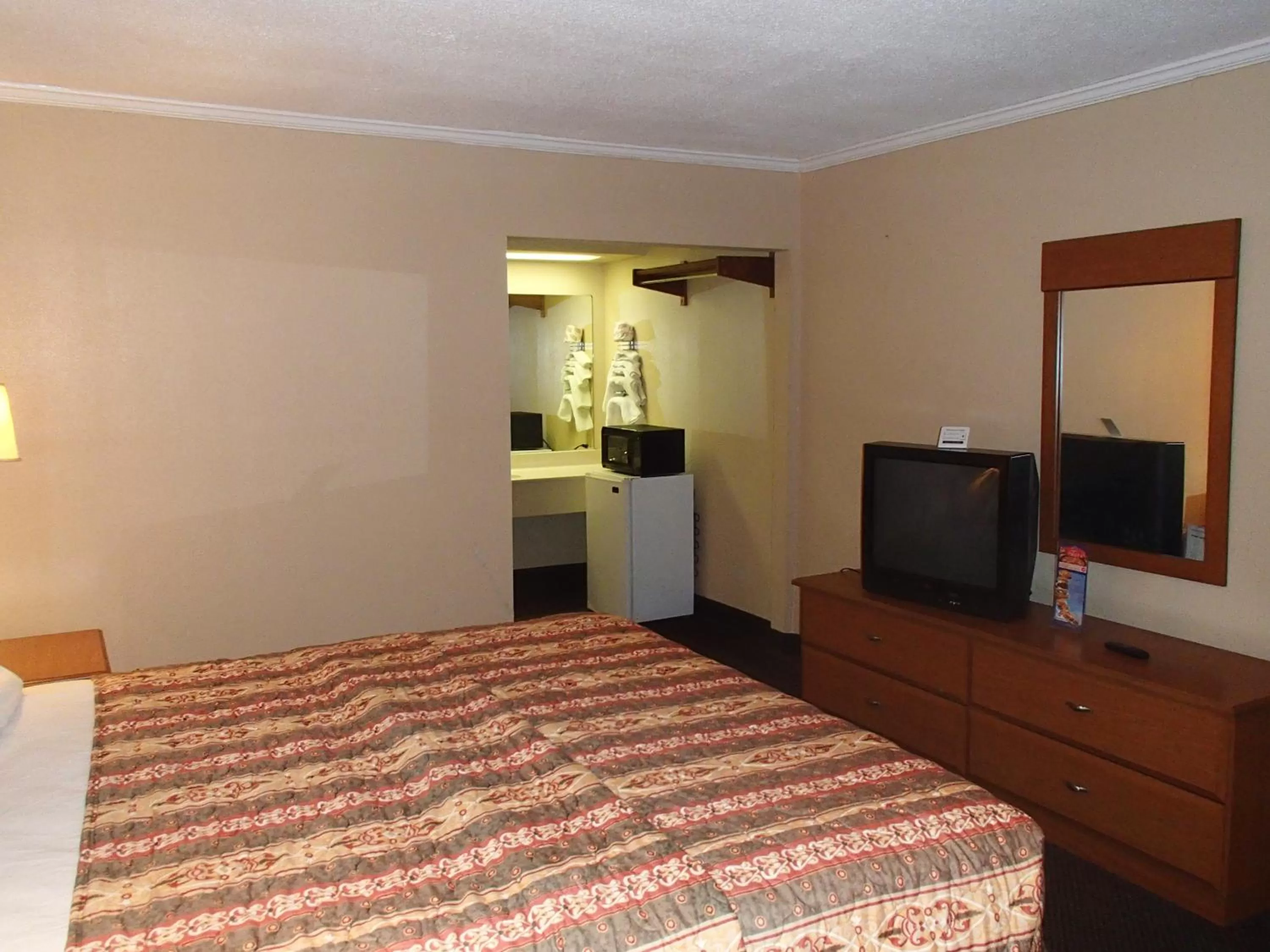 King Room in Sunrise Inn Lake Charles