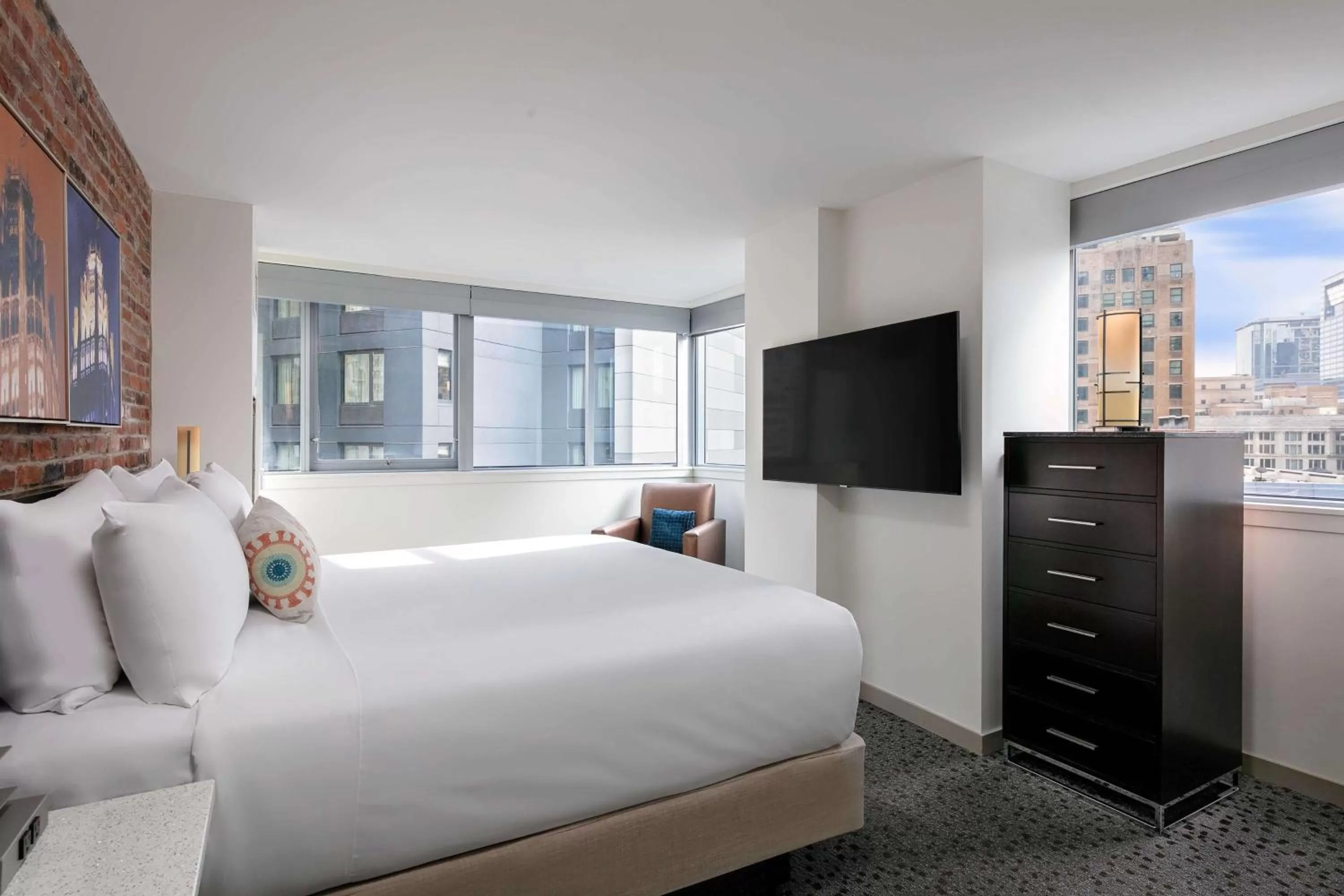 Two-Bedroom King Suite -Mobility Accessible with Roll-In Shower in The Royal Sonesta Chicago Downtown
