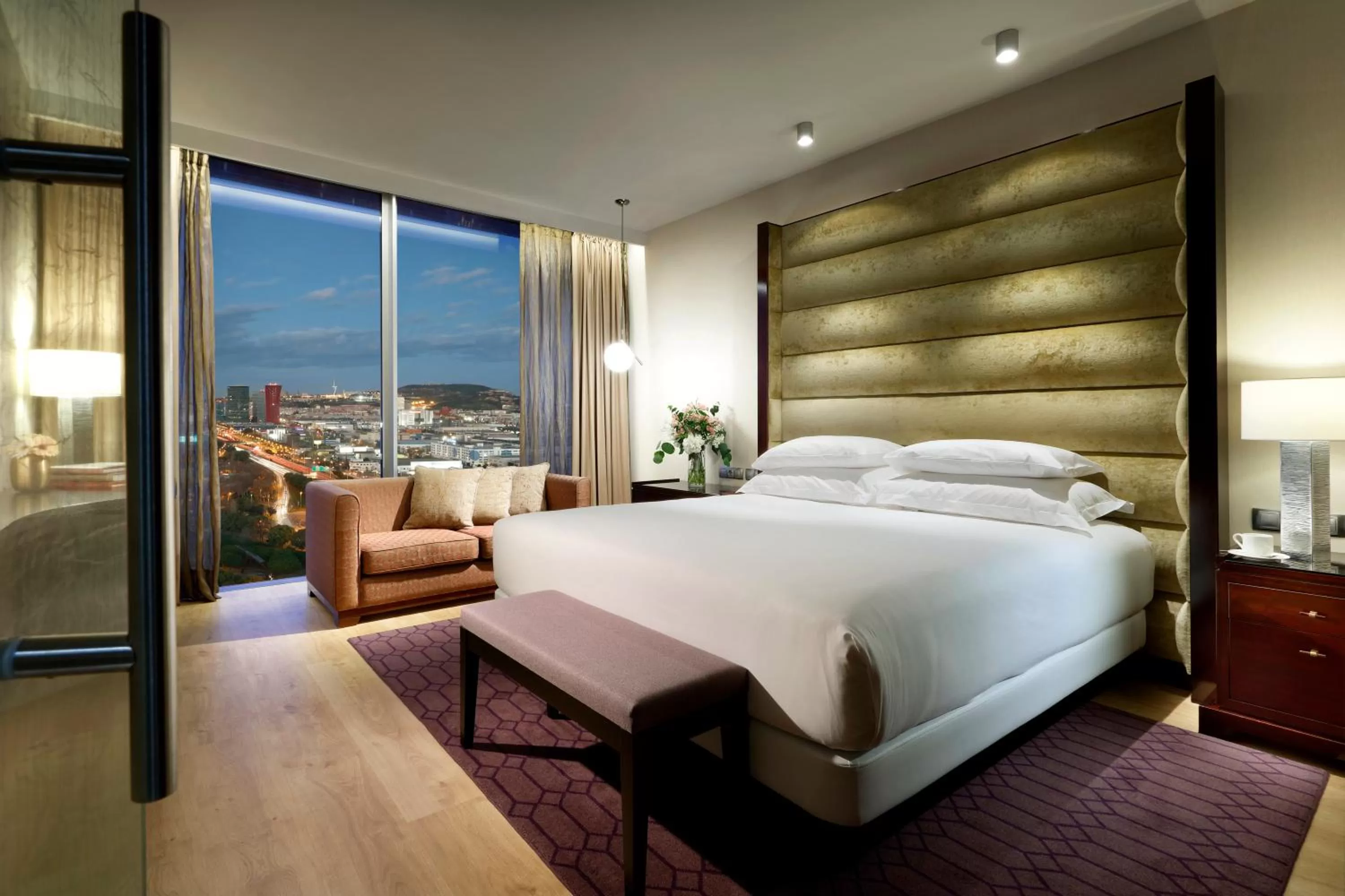 King Room with City View in Hyatt Regency Barcelona Tower