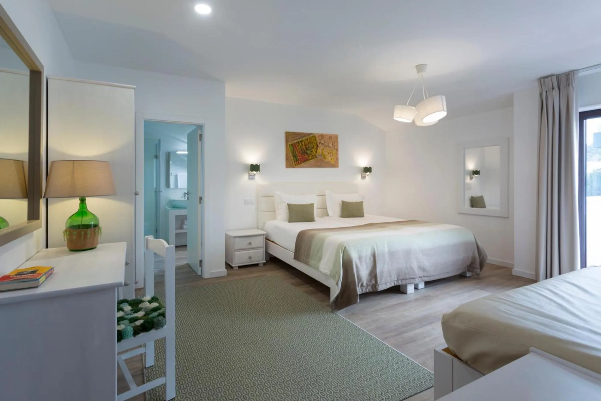 Triple Room with Balcony in Boutique Hotel Casa do Outeiro - Arts & Crafts
