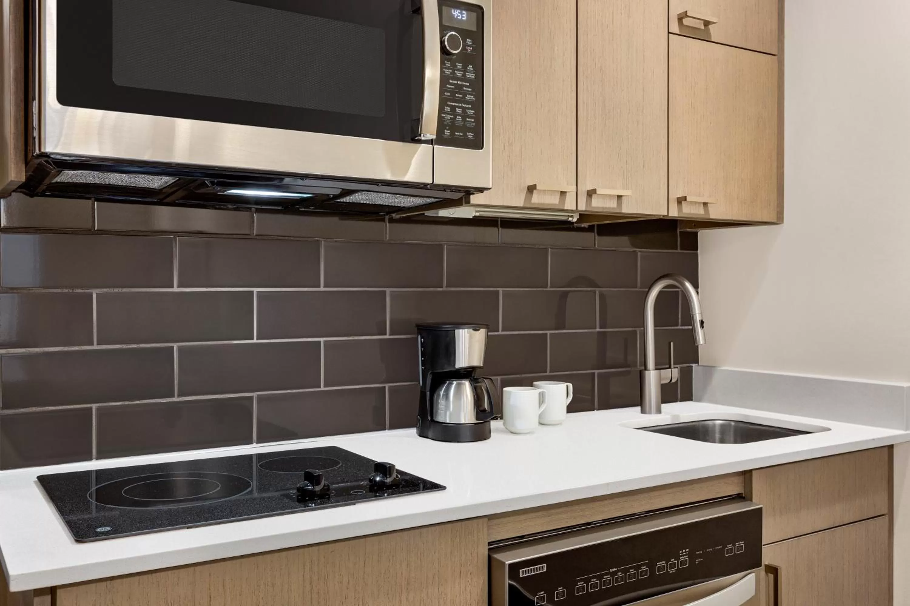 One-Bedroom King Suite with Sofa Bed and Kitchen in Hyatt House Bryan/College Station