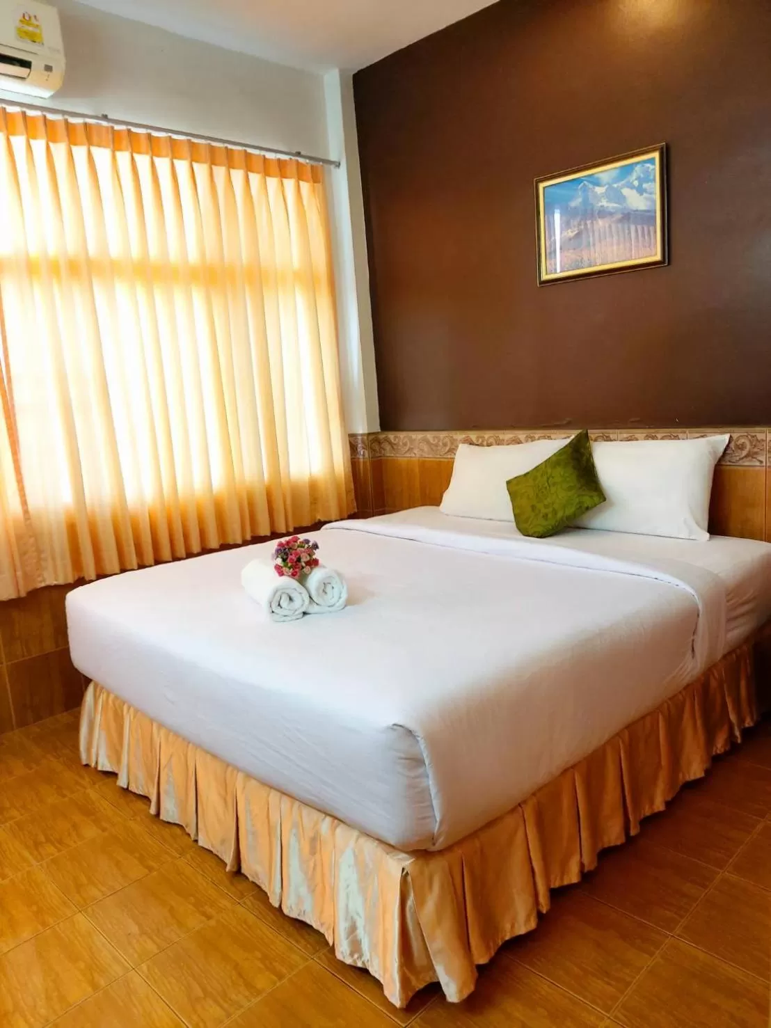 Superior Double Room in Suriwong Chumphon Hotel