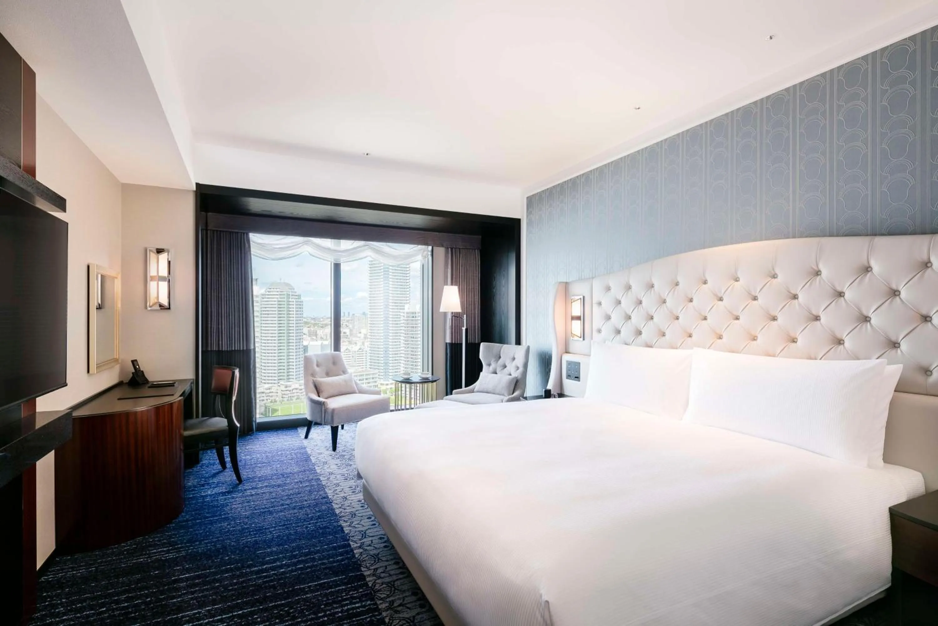 Premium King - High Floor in Hilton Yokohama